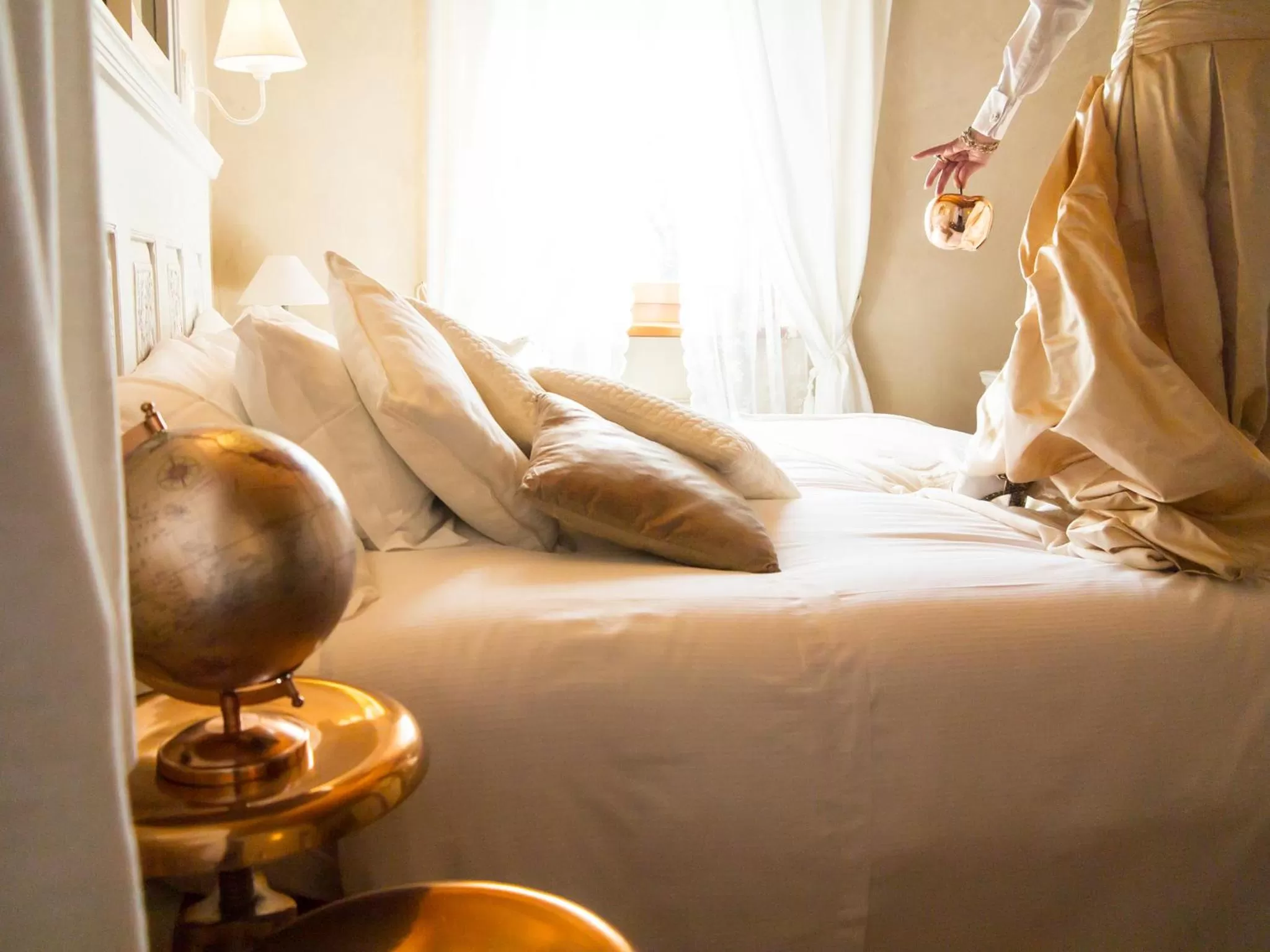 Decorative detail, Bed in Alice Relais Nelle Vigne