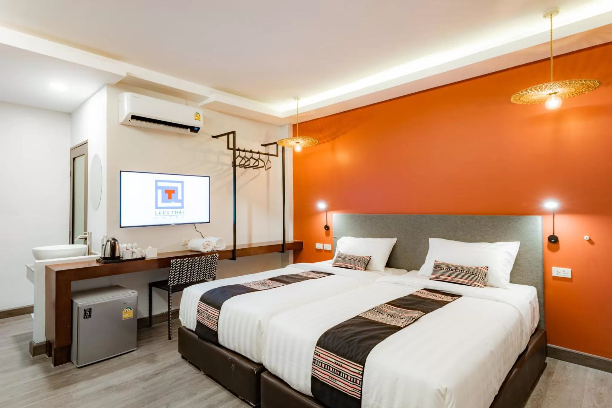 Bed in Luck Thai Hotel