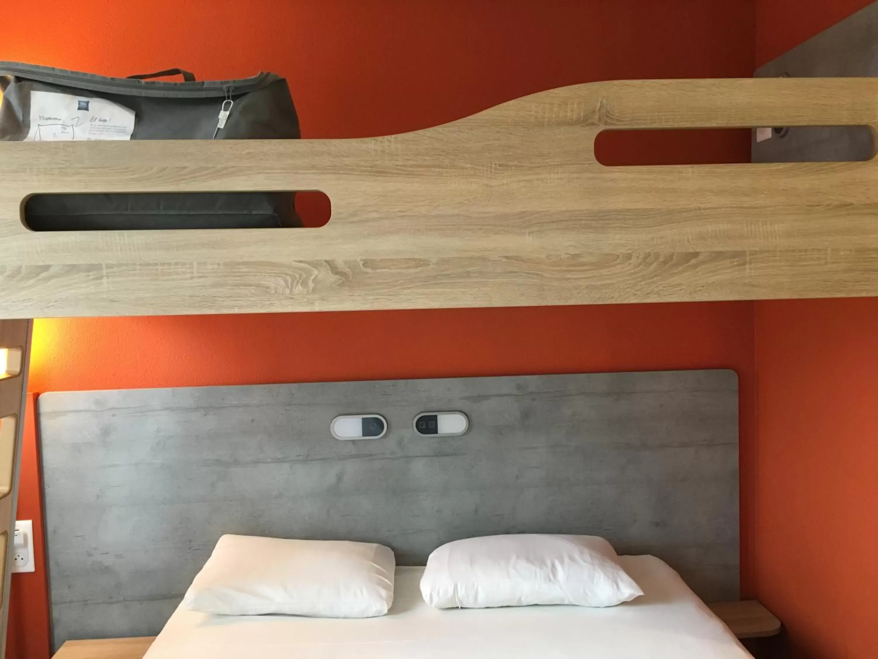 Bedroom, Bed in ibis budget Rochefort