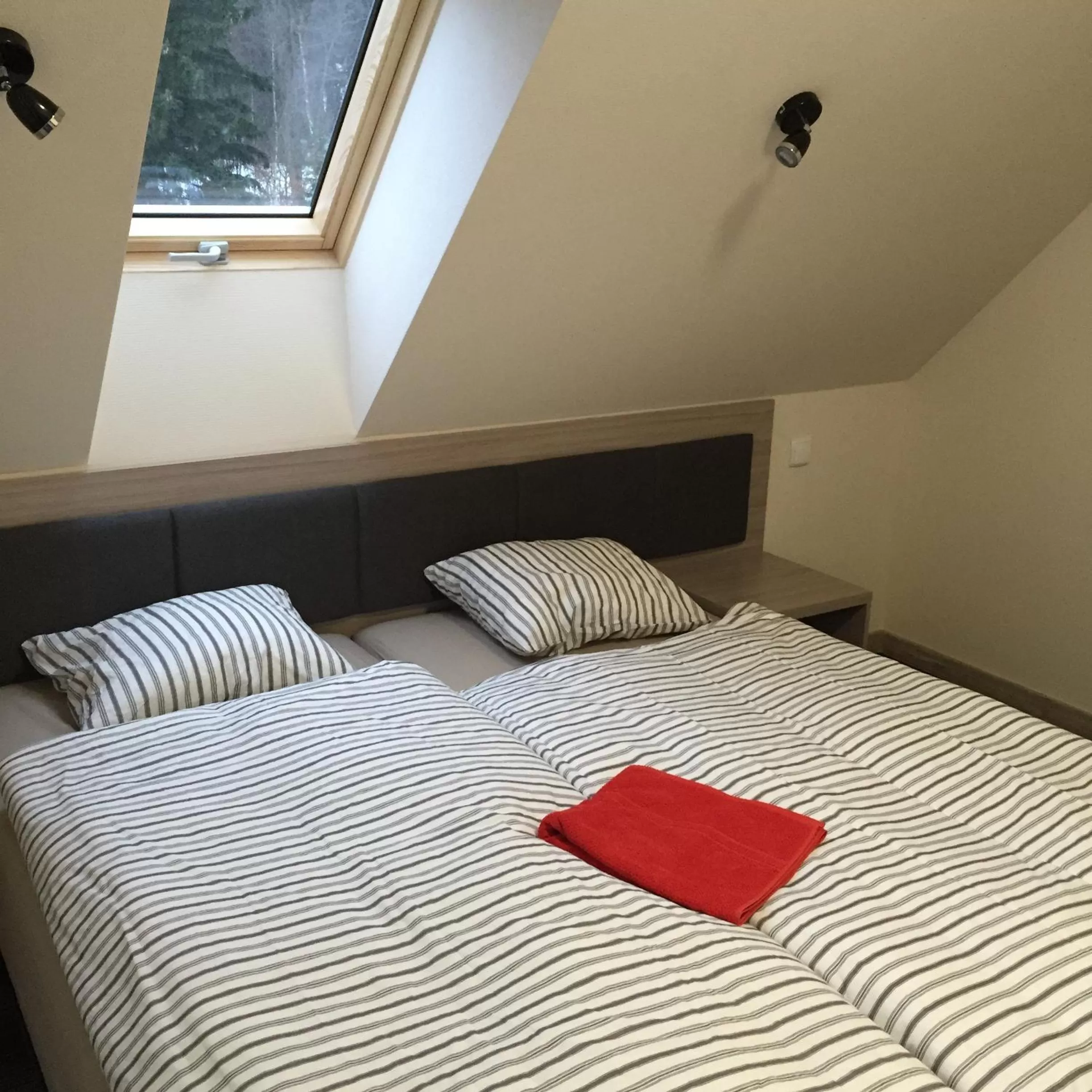 Bedroom, Bed in dask resort