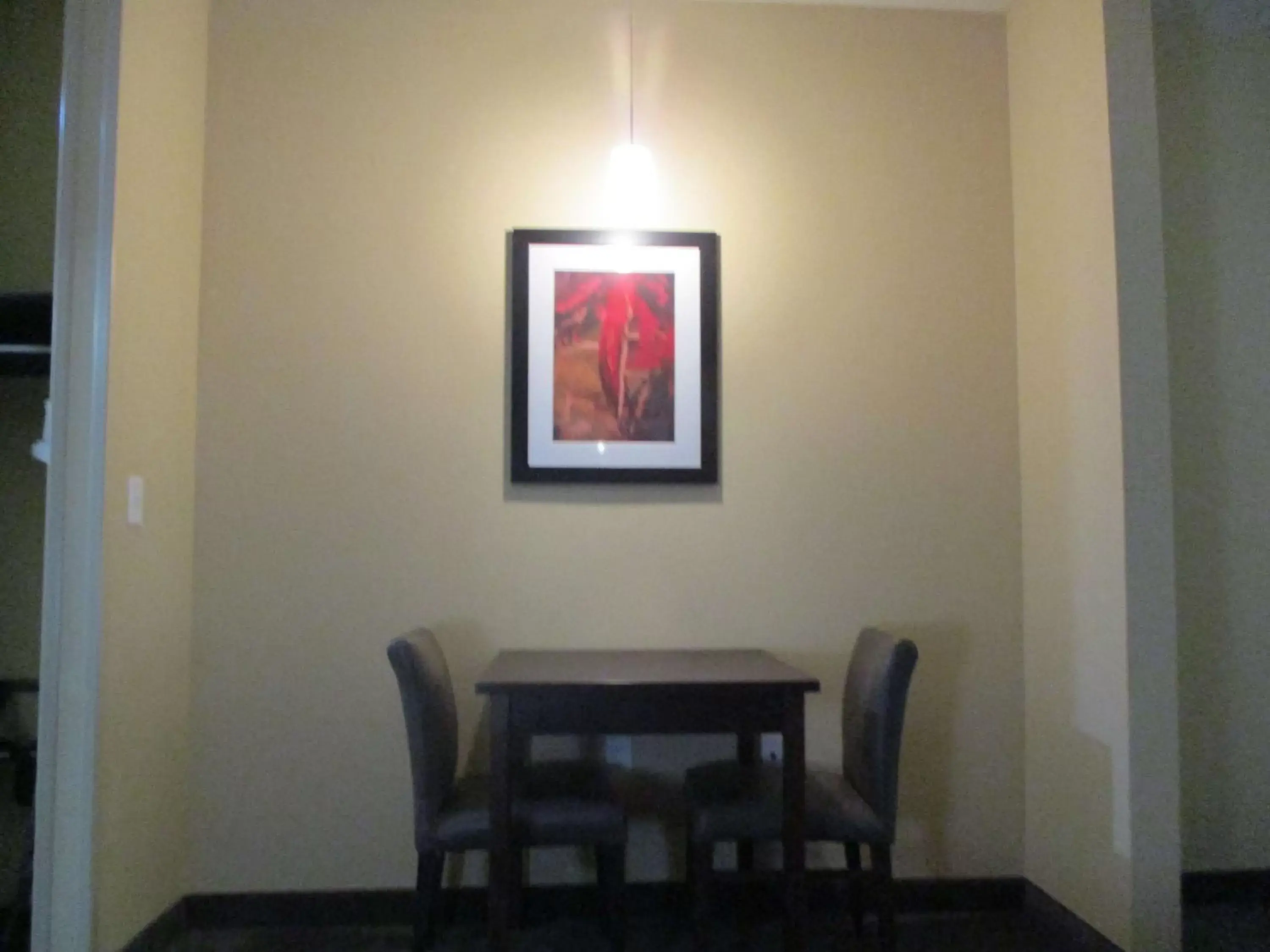 Photo of the whole room, Dining Area in Best Western St. Louis Airport North Hotel & Suites