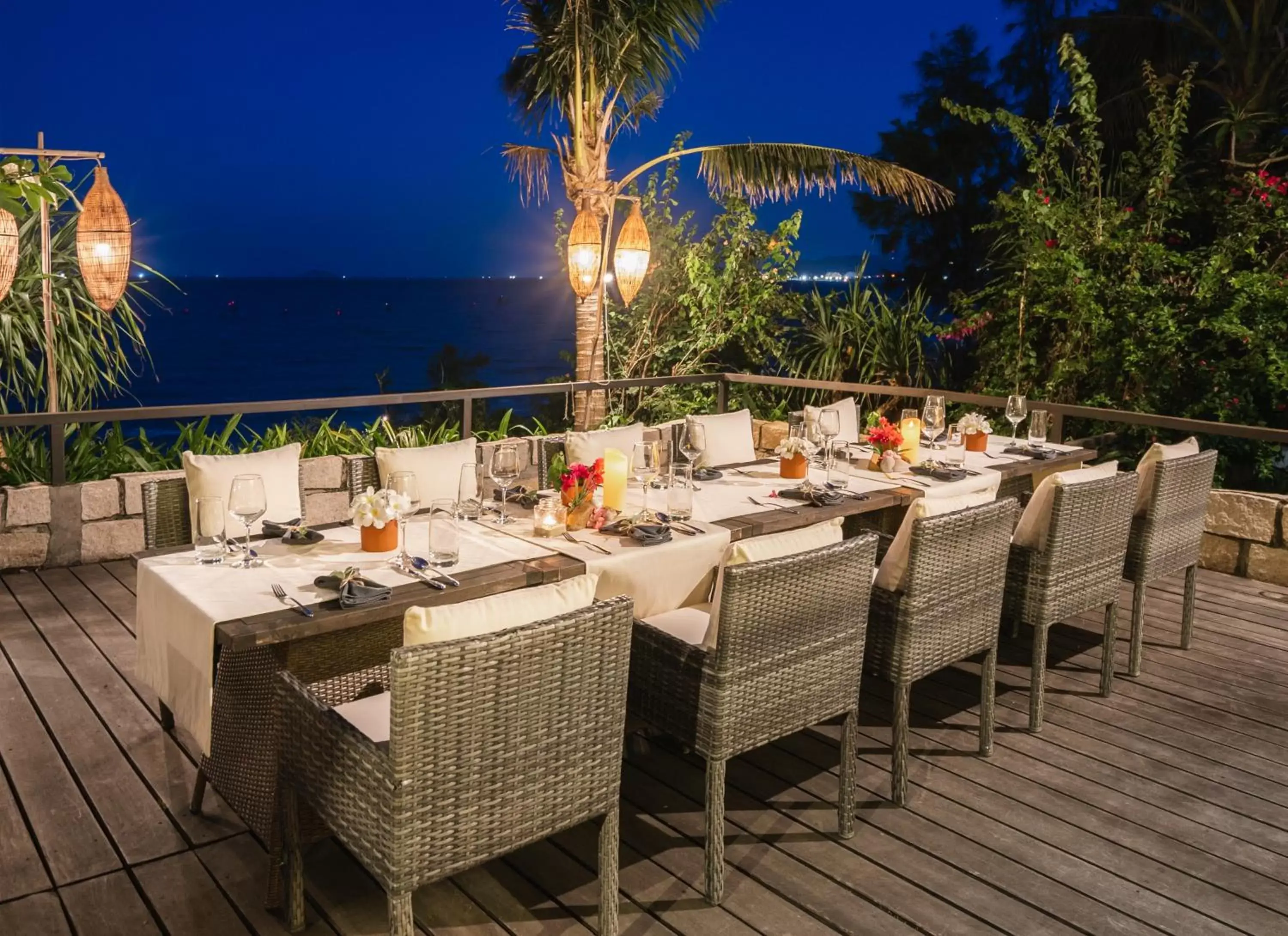 Patio, Restaurant/Places to Eat in Crown Retreat Quy Nhon Resort