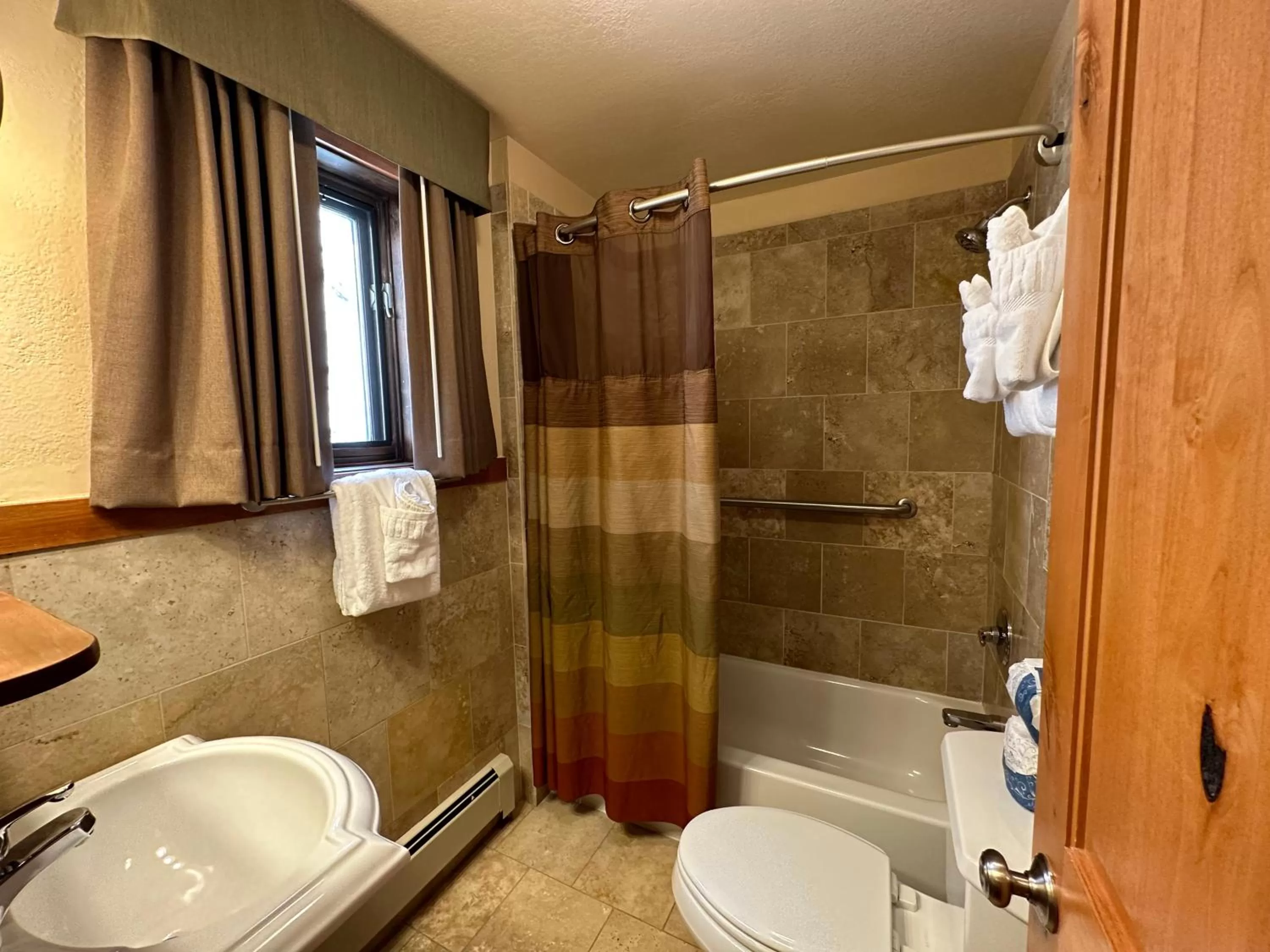 Shower in Silver Moon Inn