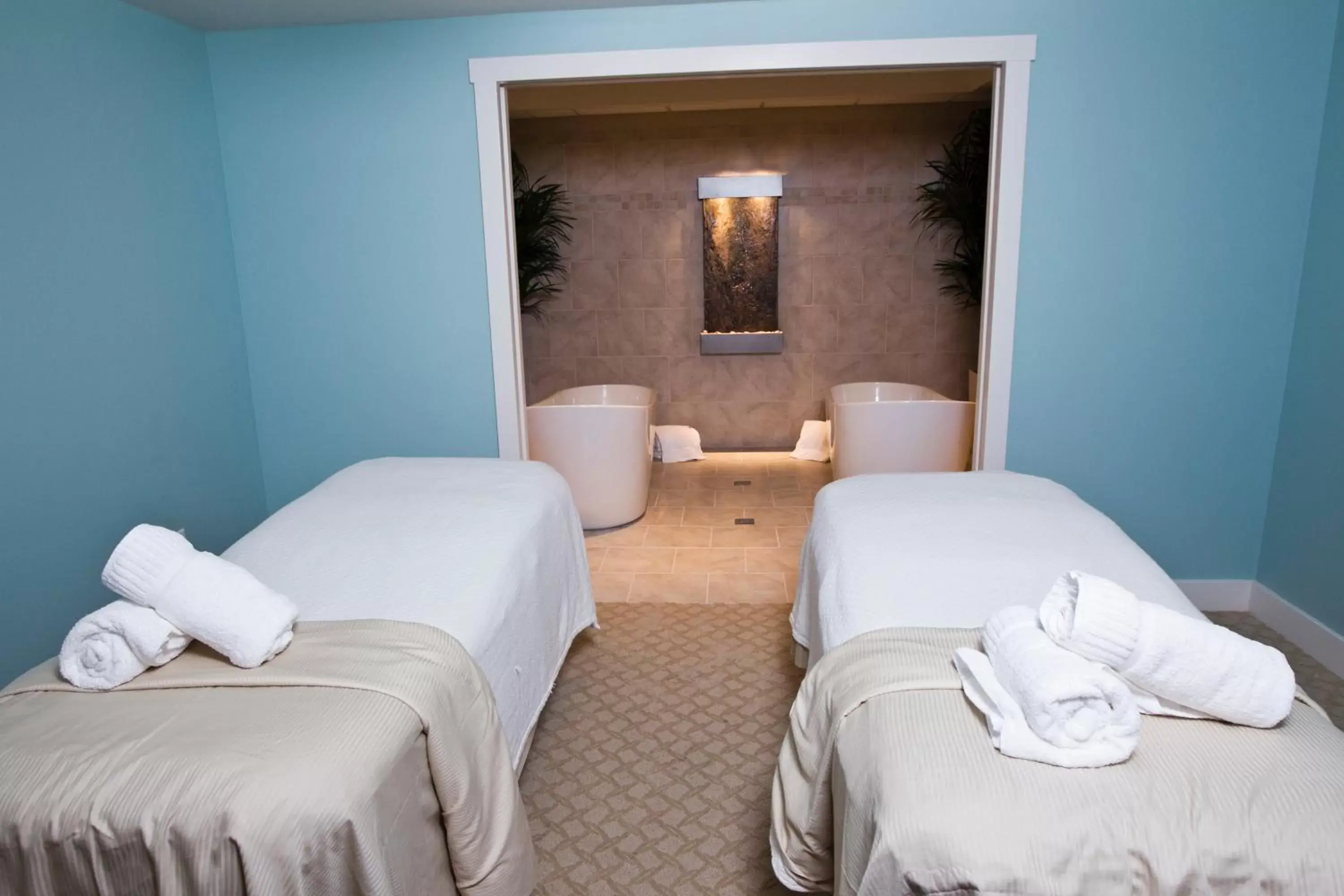 Massage, Bed in Lake Lawn Resort