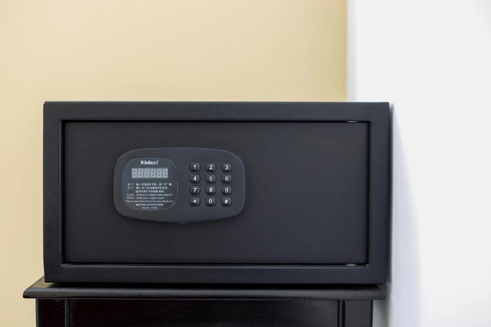 Area and facilities in Botum Palace Hotel