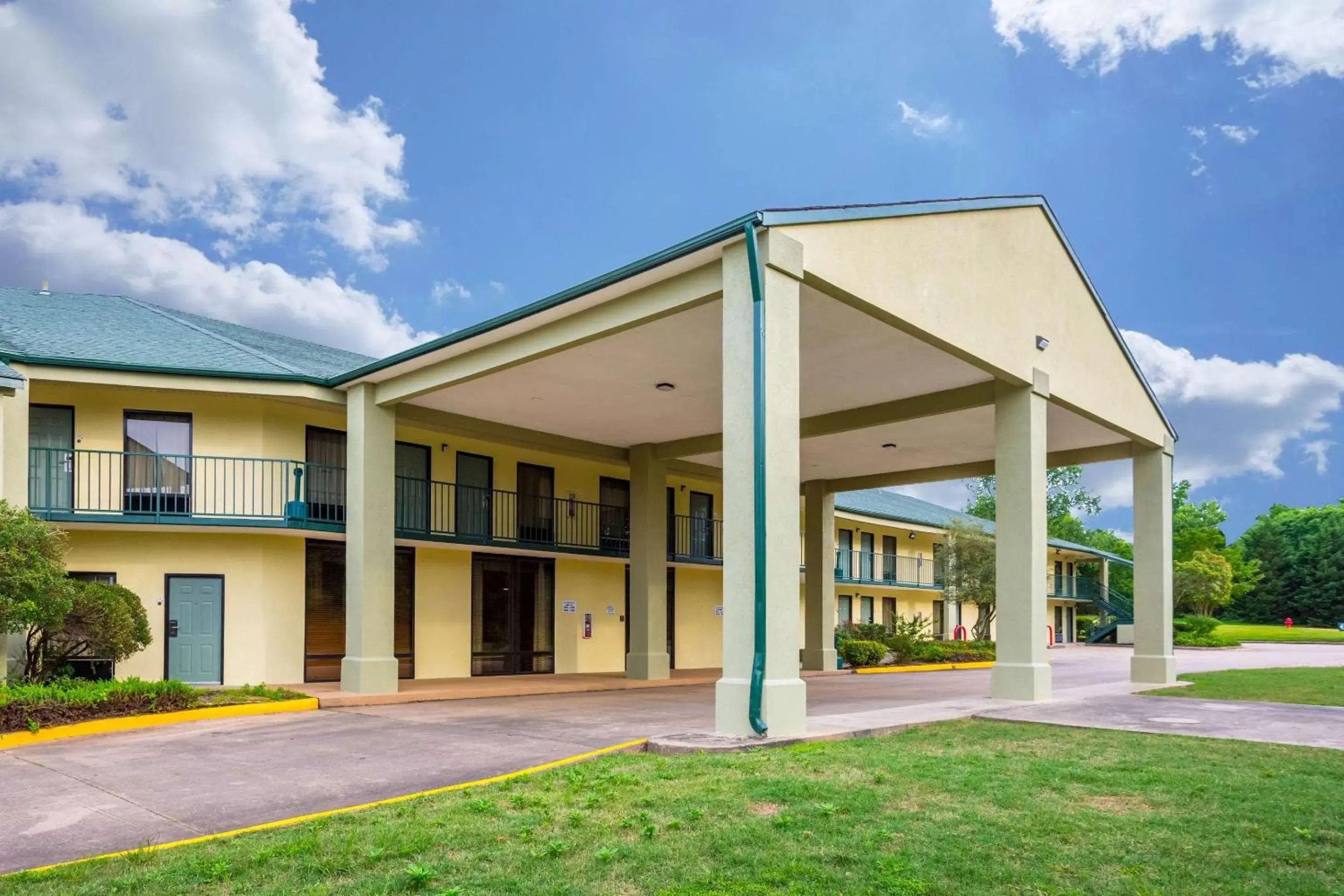 Property building in Quality Inn & Conference Center Property building in Quality Inn & Conference Center