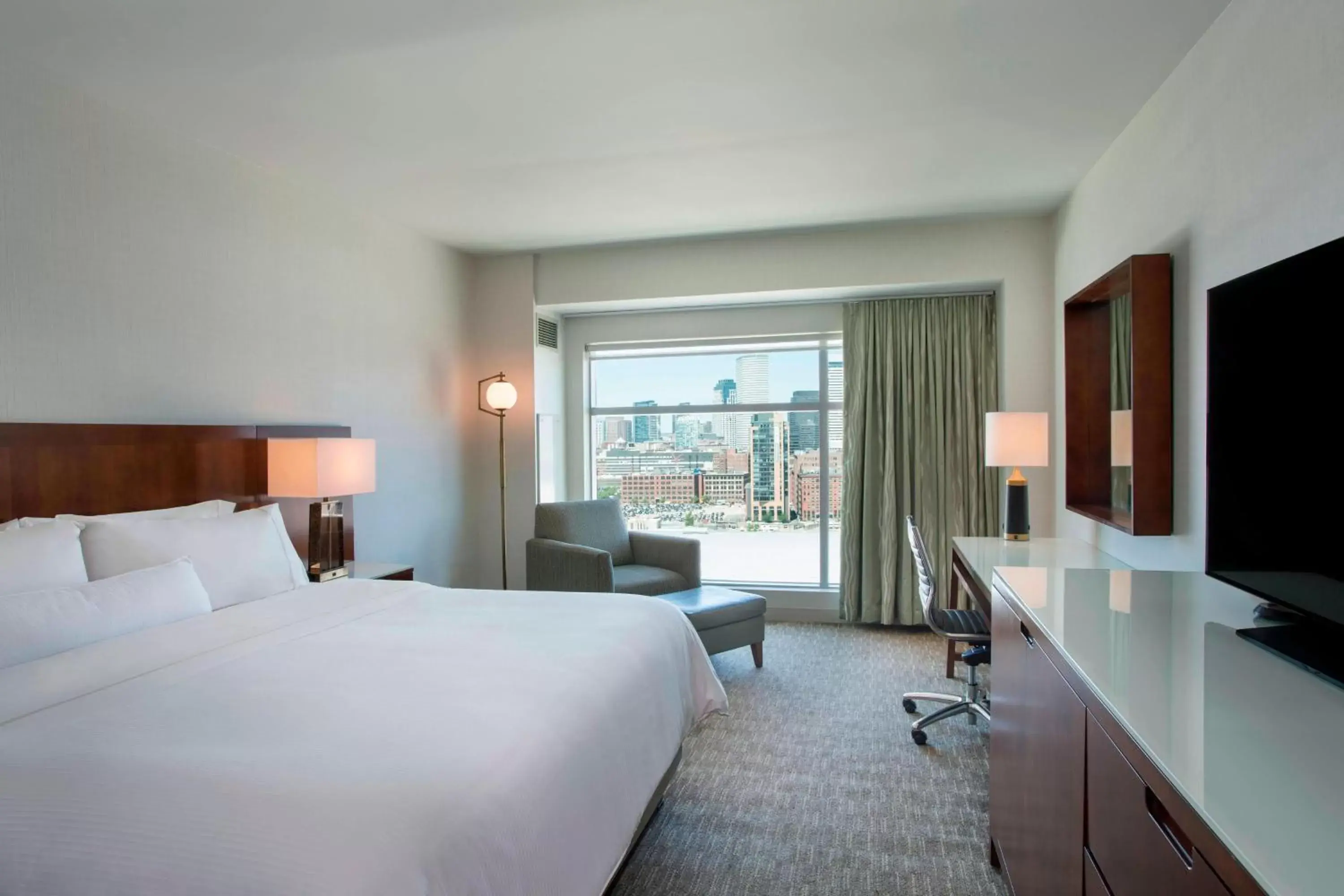 Photo of the whole room in The Westin Boston Seaport District