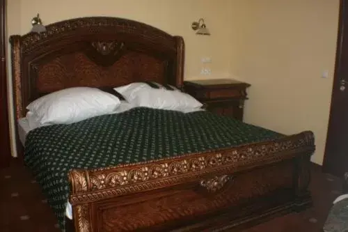 Bed in Daisy Superior