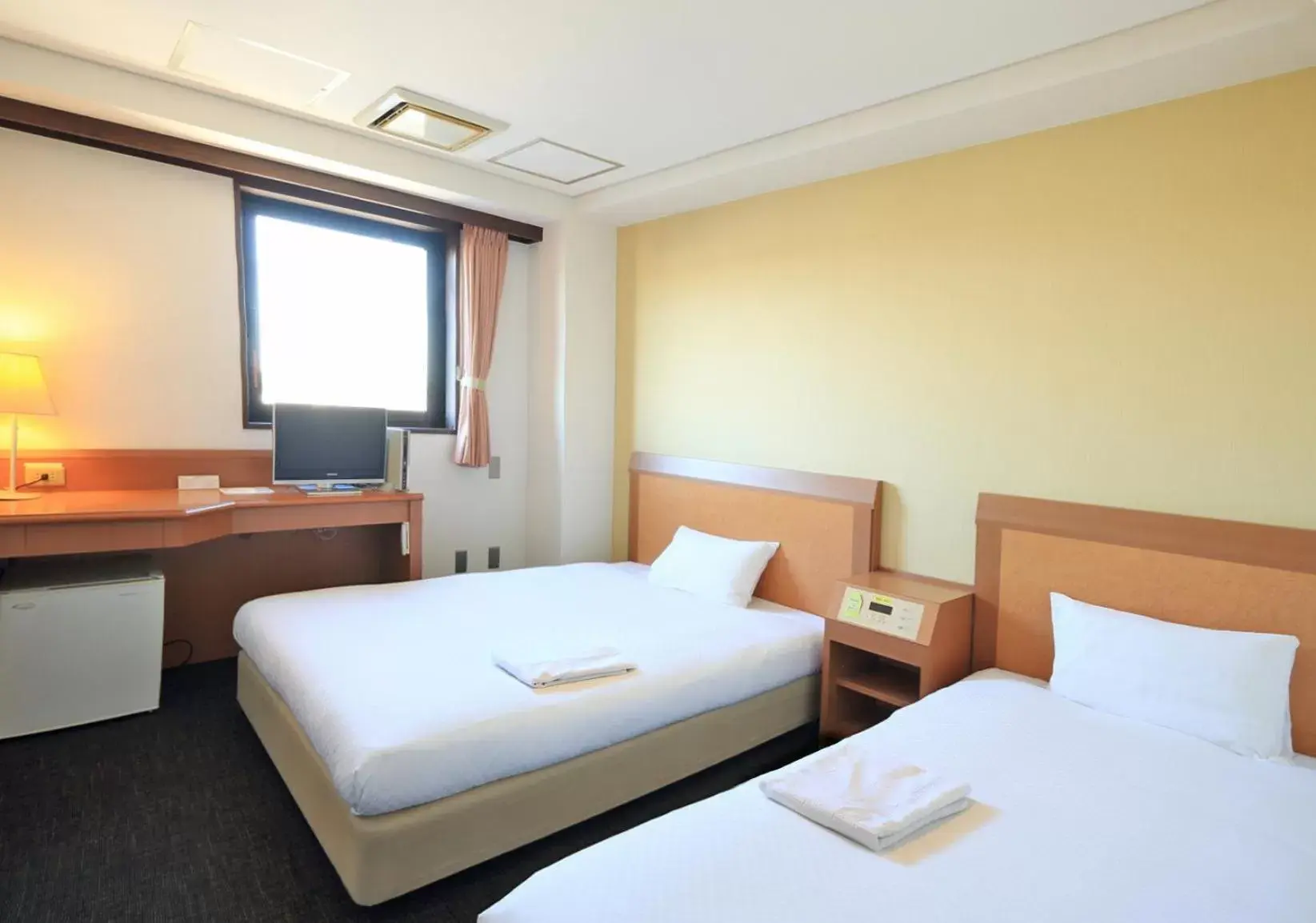 Photo of the whole room, Bed in Smile Hotel Kakegawa