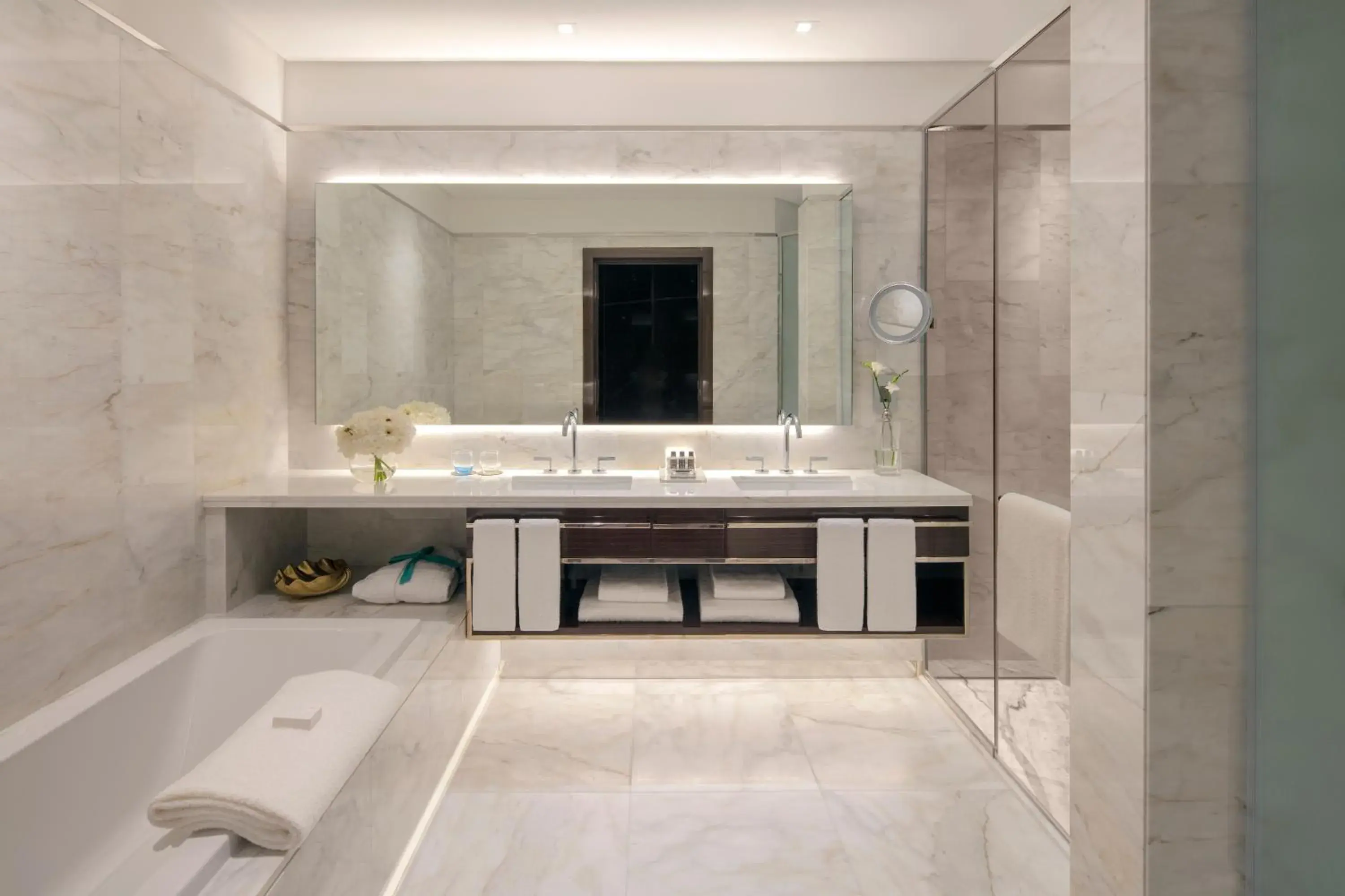 Shower, Bathroom in Hyde Hotel Dubai