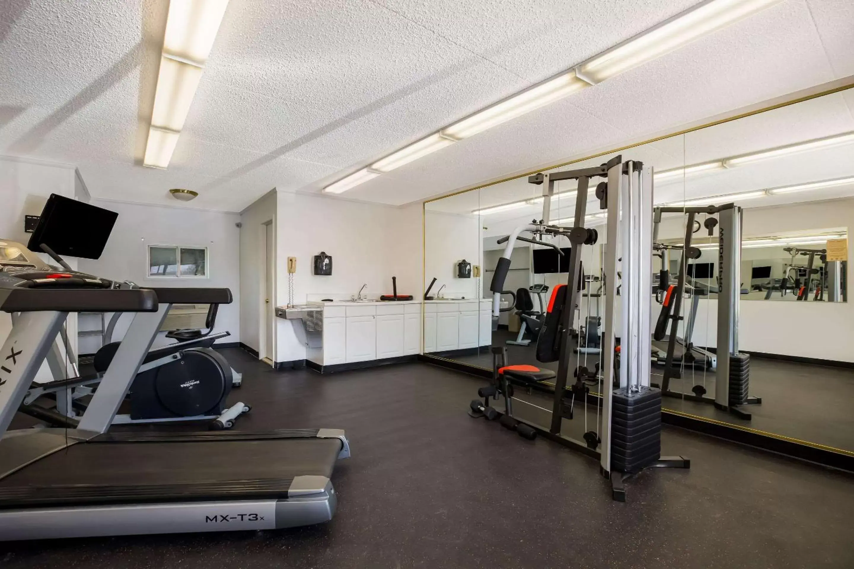 Fitness centre/facilities, Fitness Center/Facilities in Quality Inn & Suites Millville – Vineland