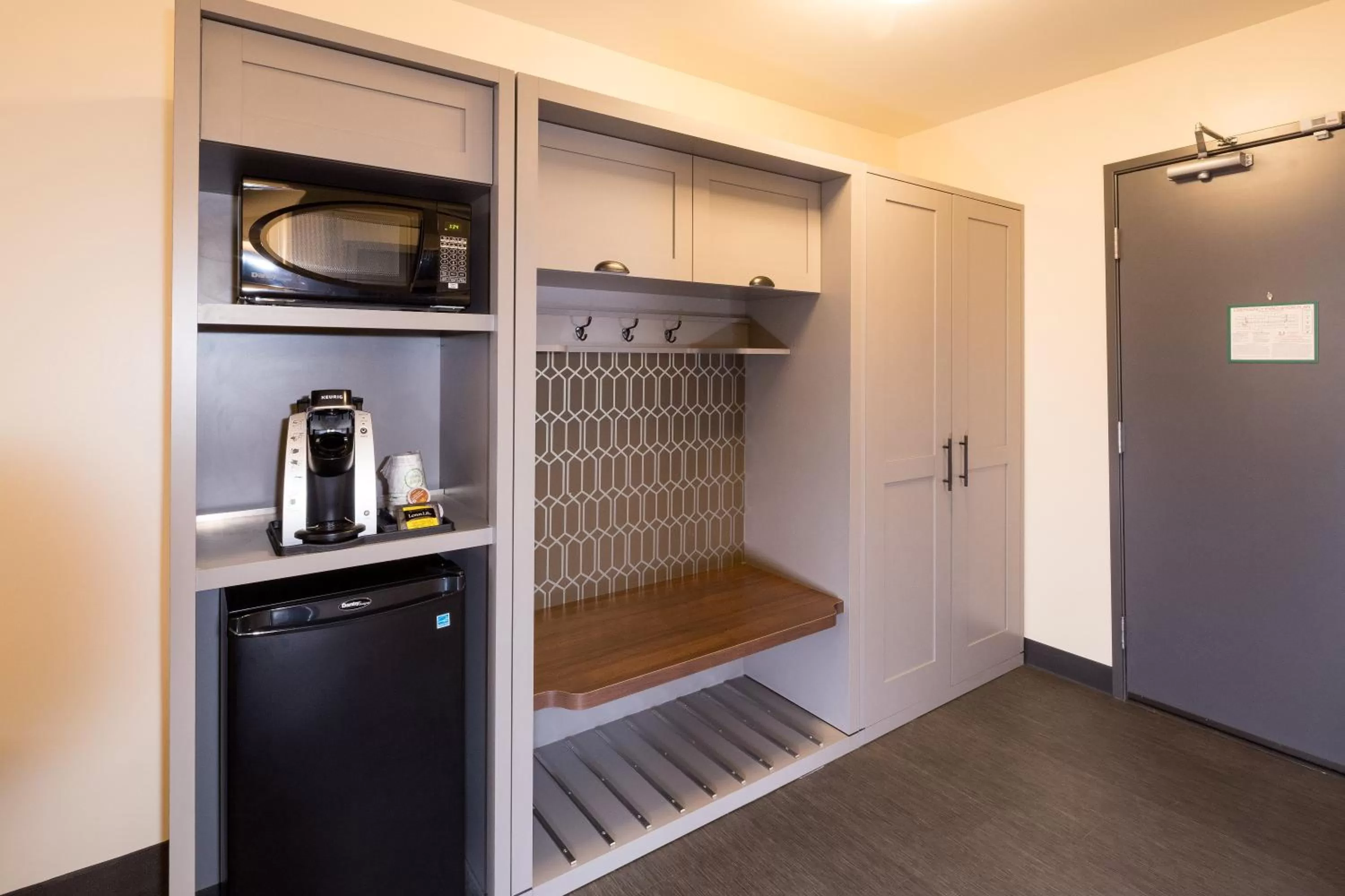 Photo of the whole room in Holiday Inn - Kalamazoo West by IHG