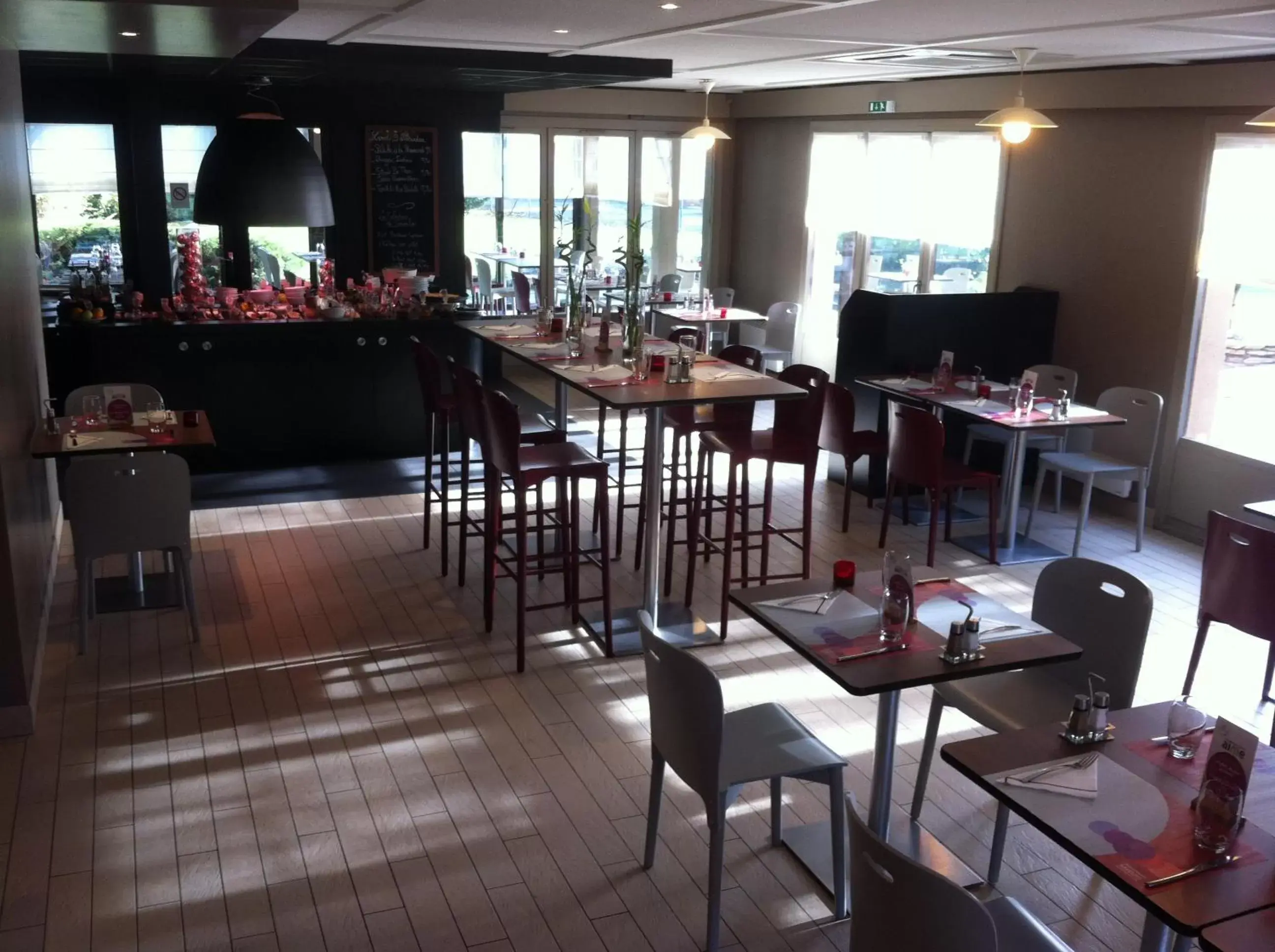 Restaurant/Places to Eat in Campanile Vichy - Bellerive