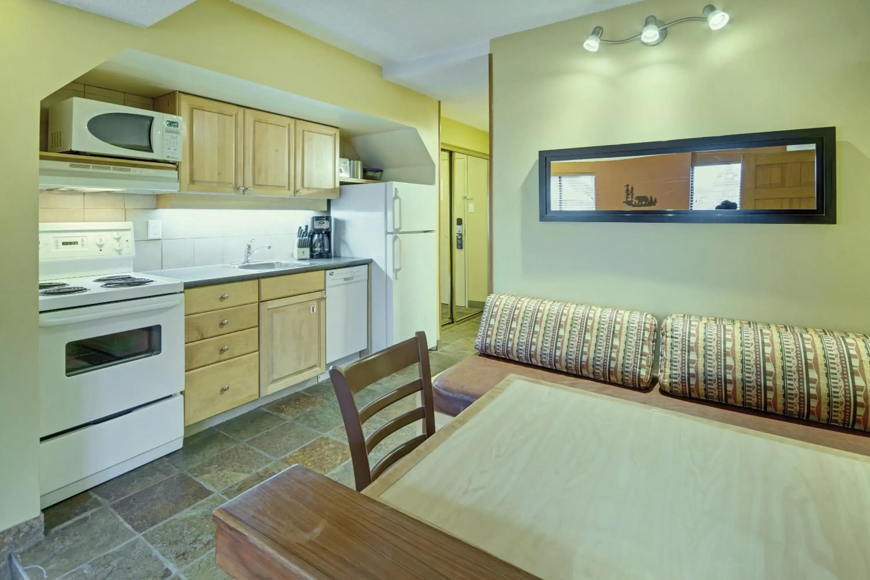 Photo of the whole room, Kitchen/Kitchenette in Mountainside Lodge