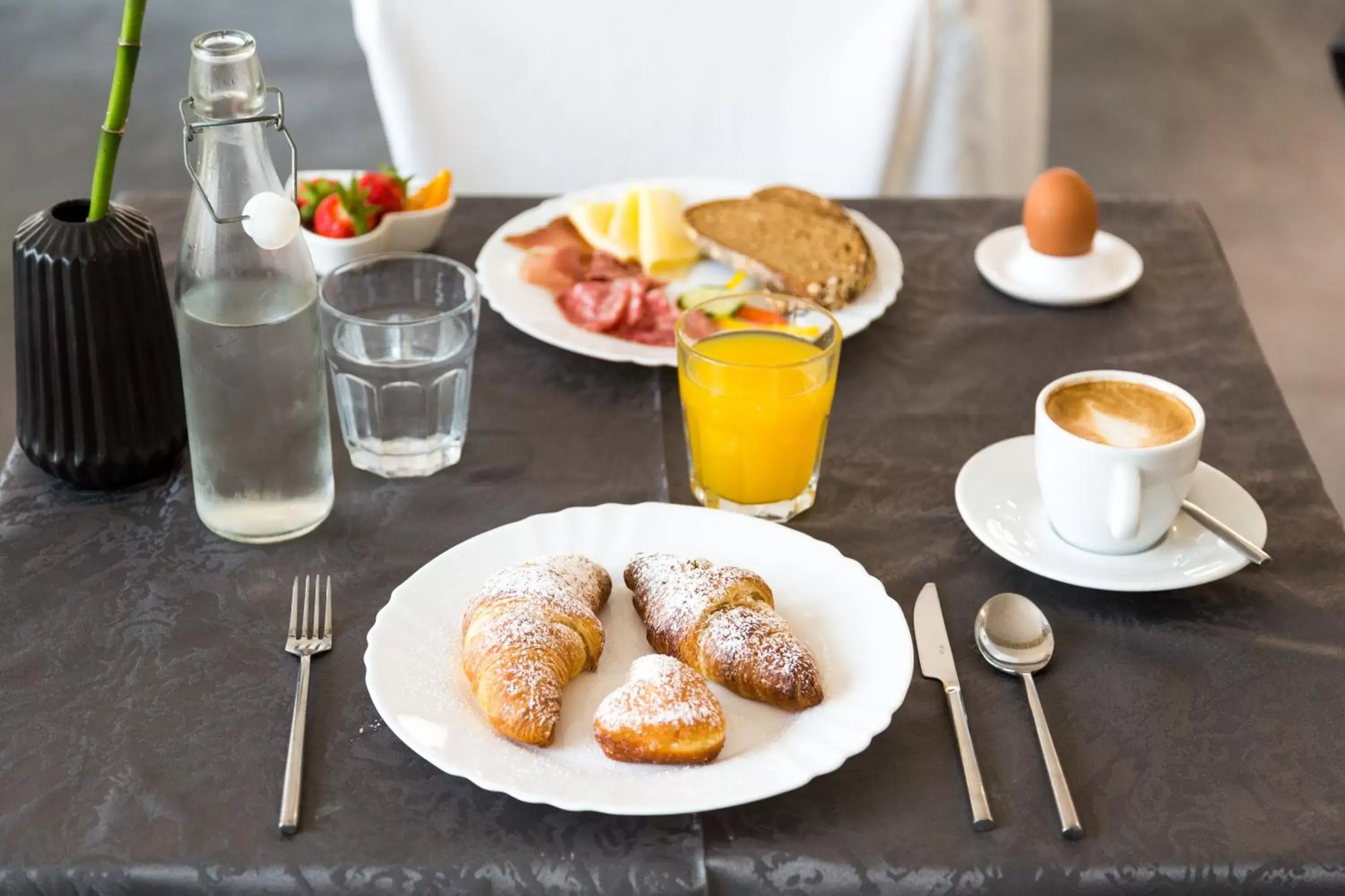 Breakfast in Hotel Canarino