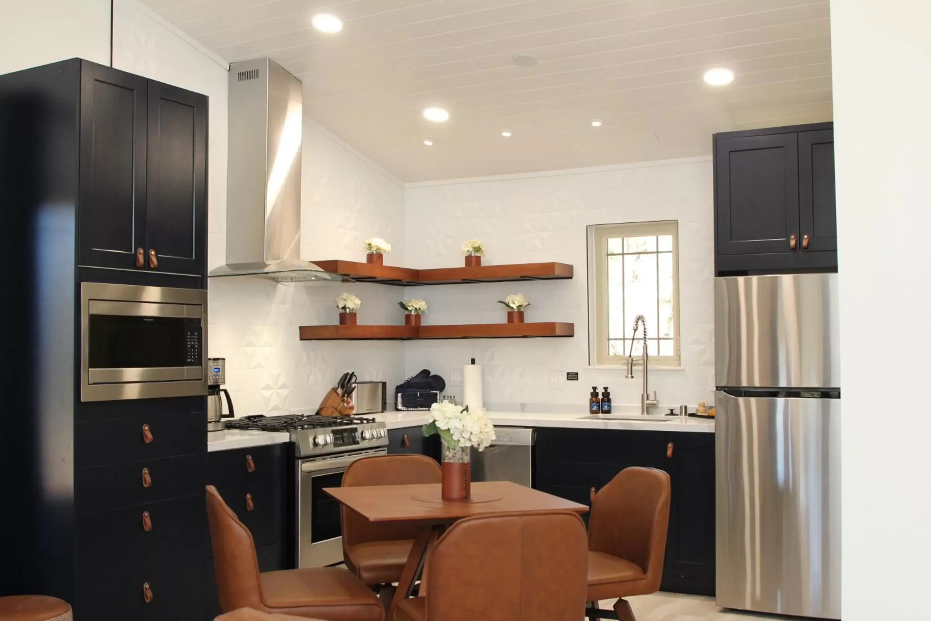 Kitchen or kitchenette, Kitchen/Kitchenette in The Retreat at Angel Fire