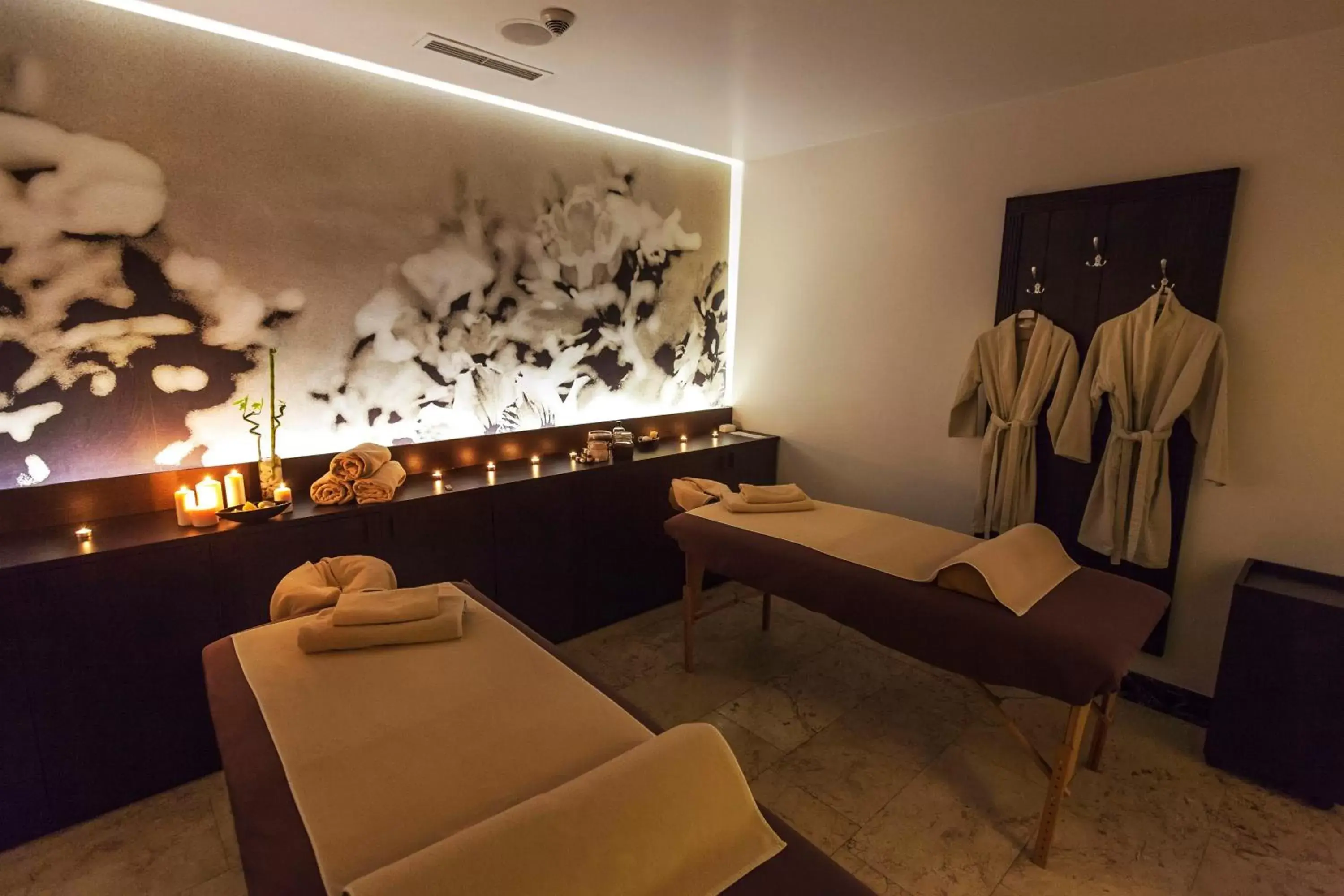 Massage in Epoque Hotel - Relais & Chateaux