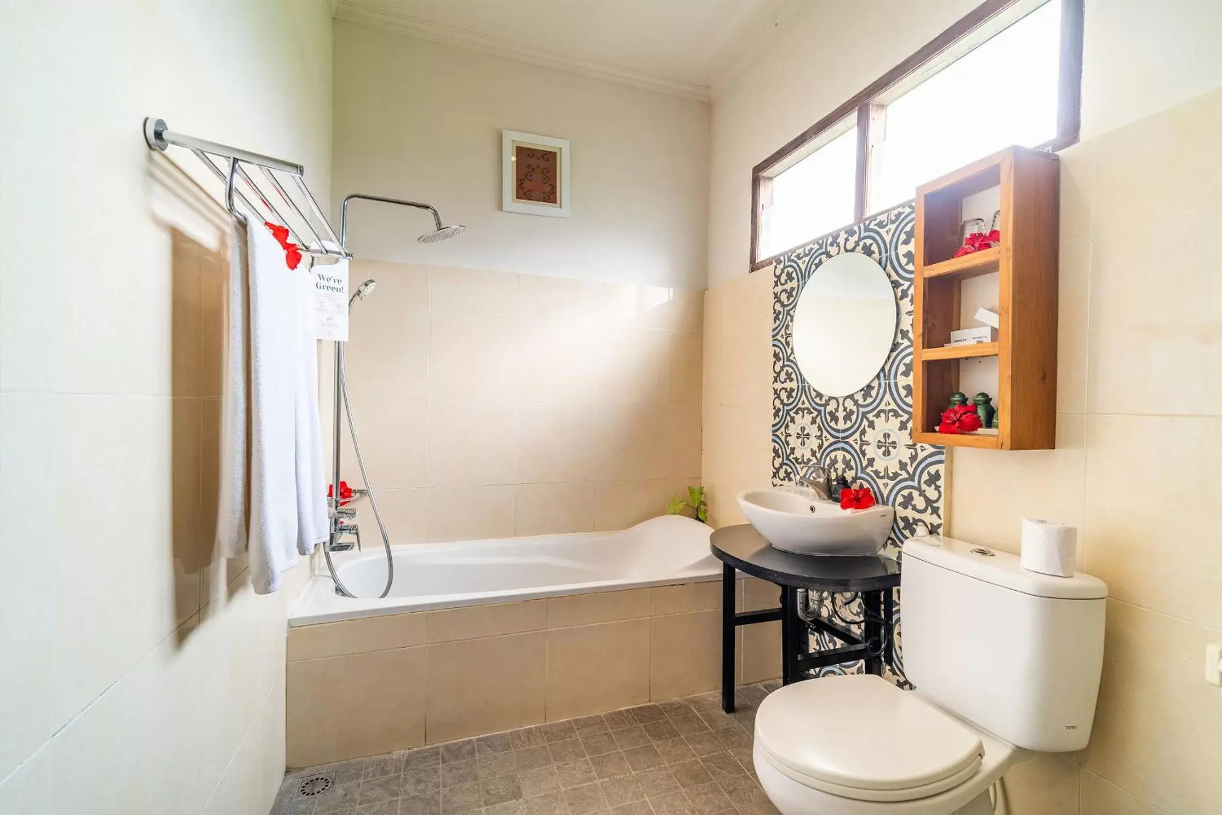 Bathroom in Om Ham Retreat and Resort