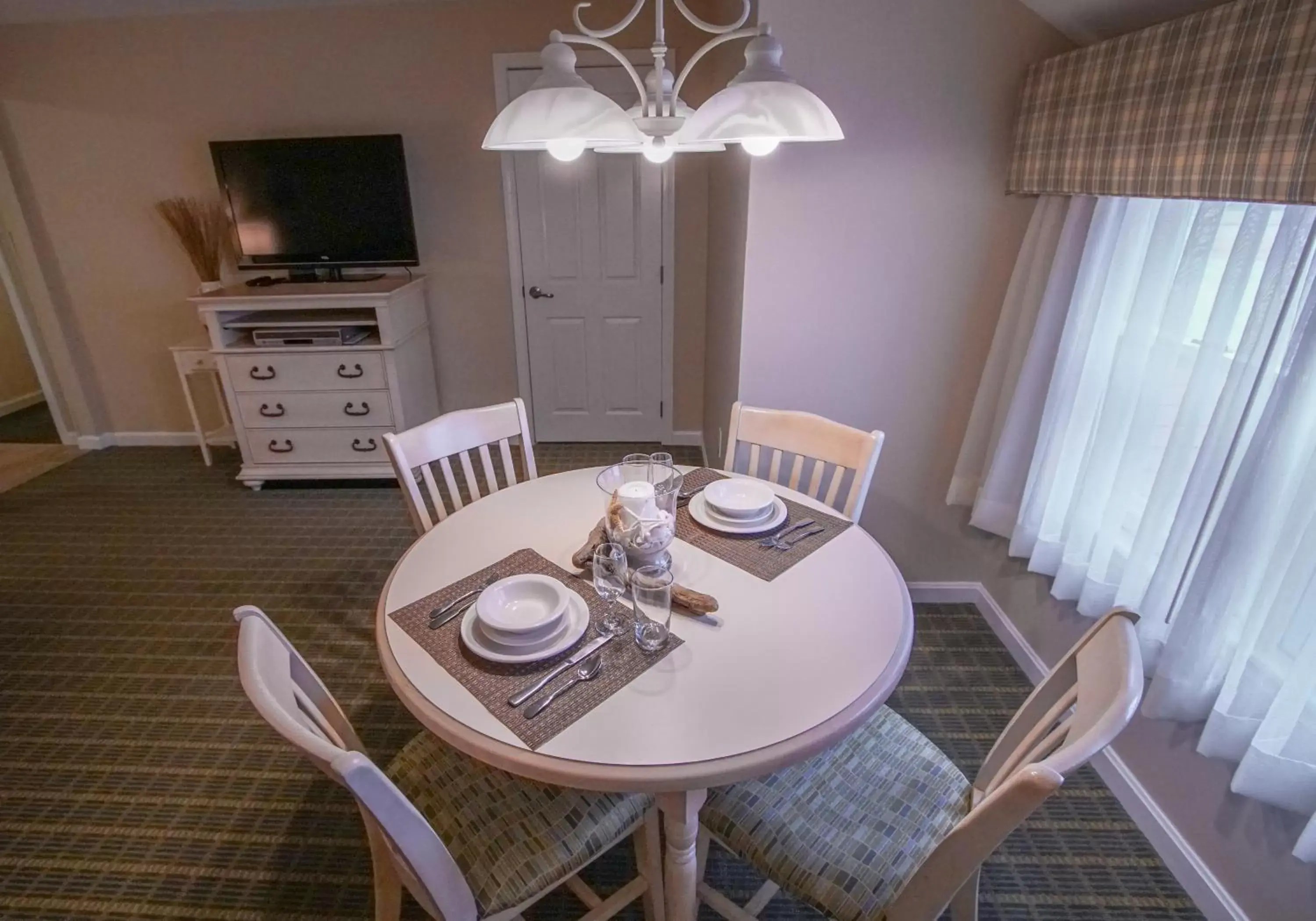 Dining Area in Cape Winds Resort, a VRI resort