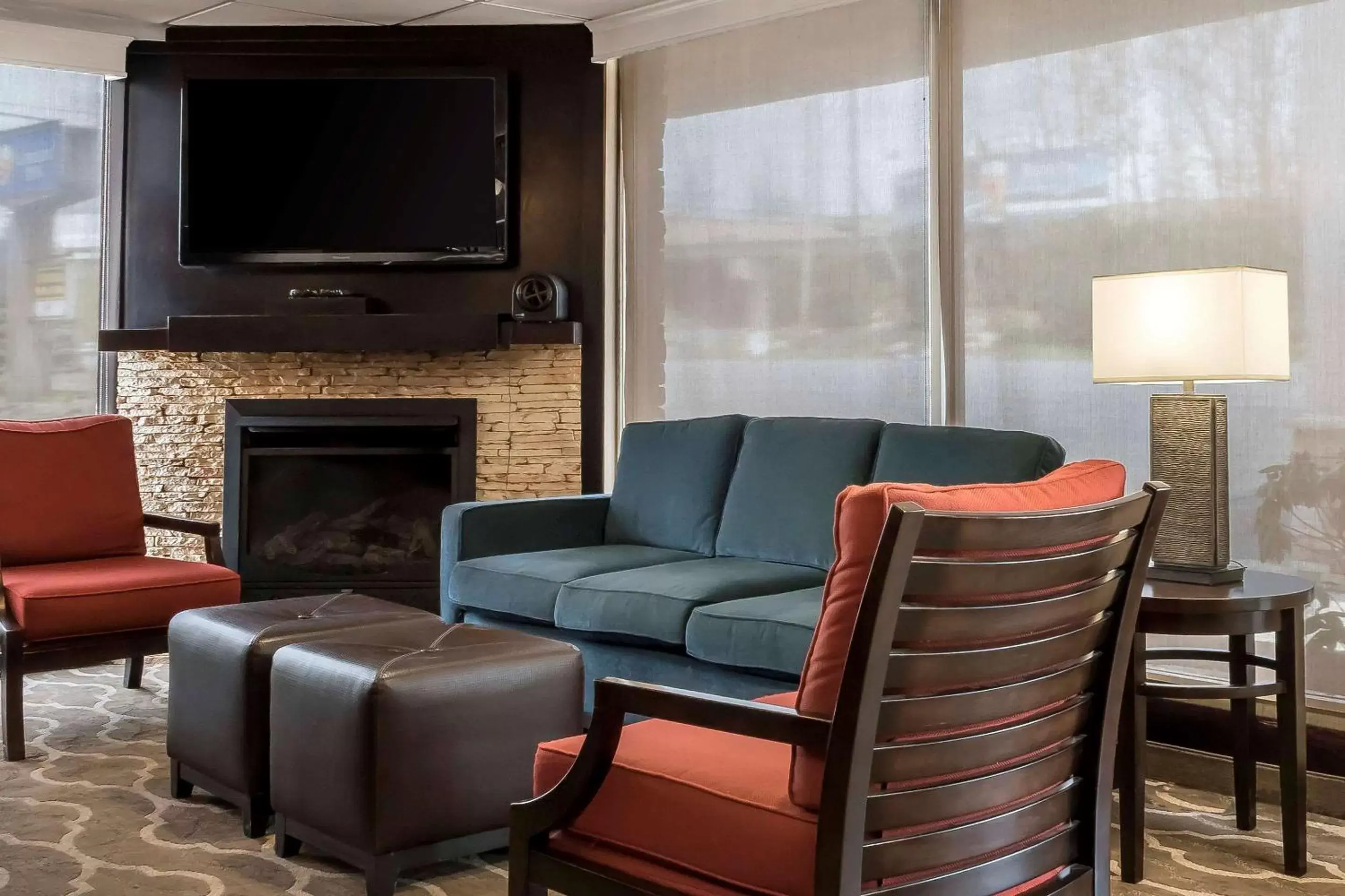 Lobby or reception, Seating Area in Comfort Inn - Pocono Mountains