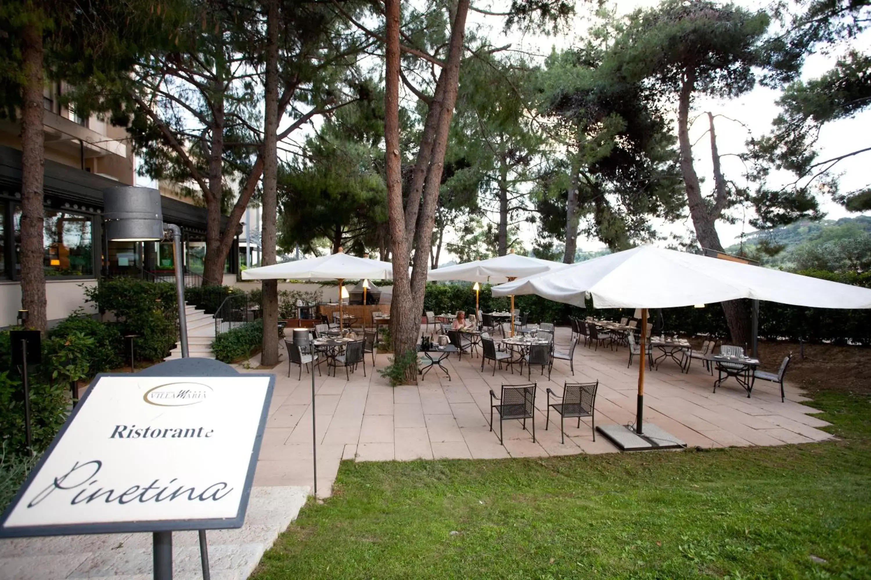 Restaurant/places to eat in Villa Maria Hotel & SPA Restaurant/places to eat in Villa Maria Hotel & SPA