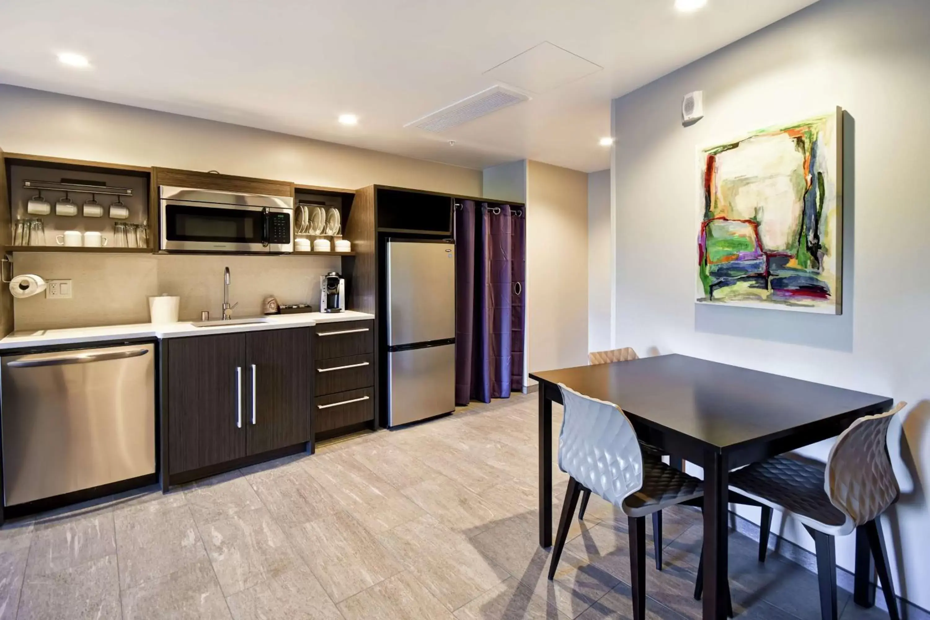 Kitchen or kitchenette, Kitchen/Kitchenette in Home2 Suites by Hilton Los Angeles Montebello