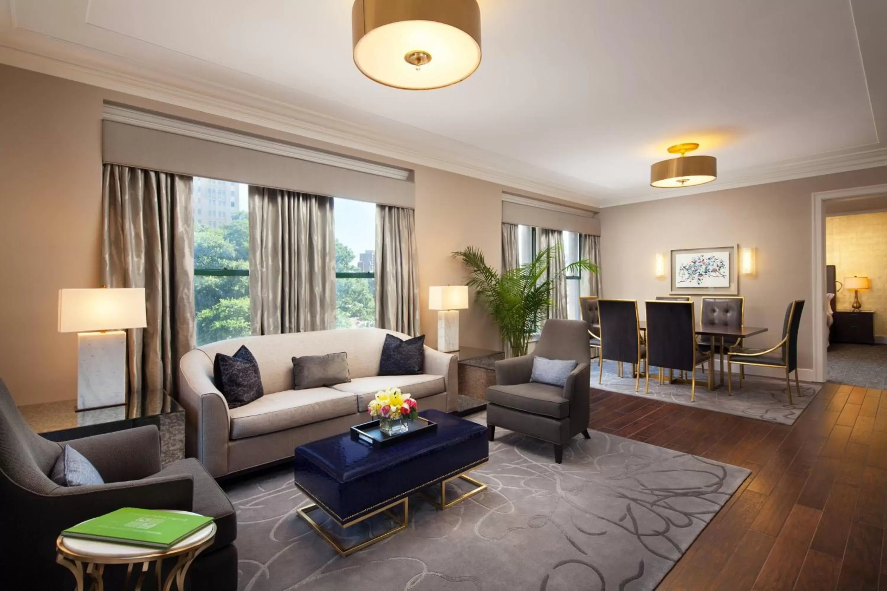 Living room, Seating Area in The St. Anthony, a Luxury Collection Hotel, San Antonio