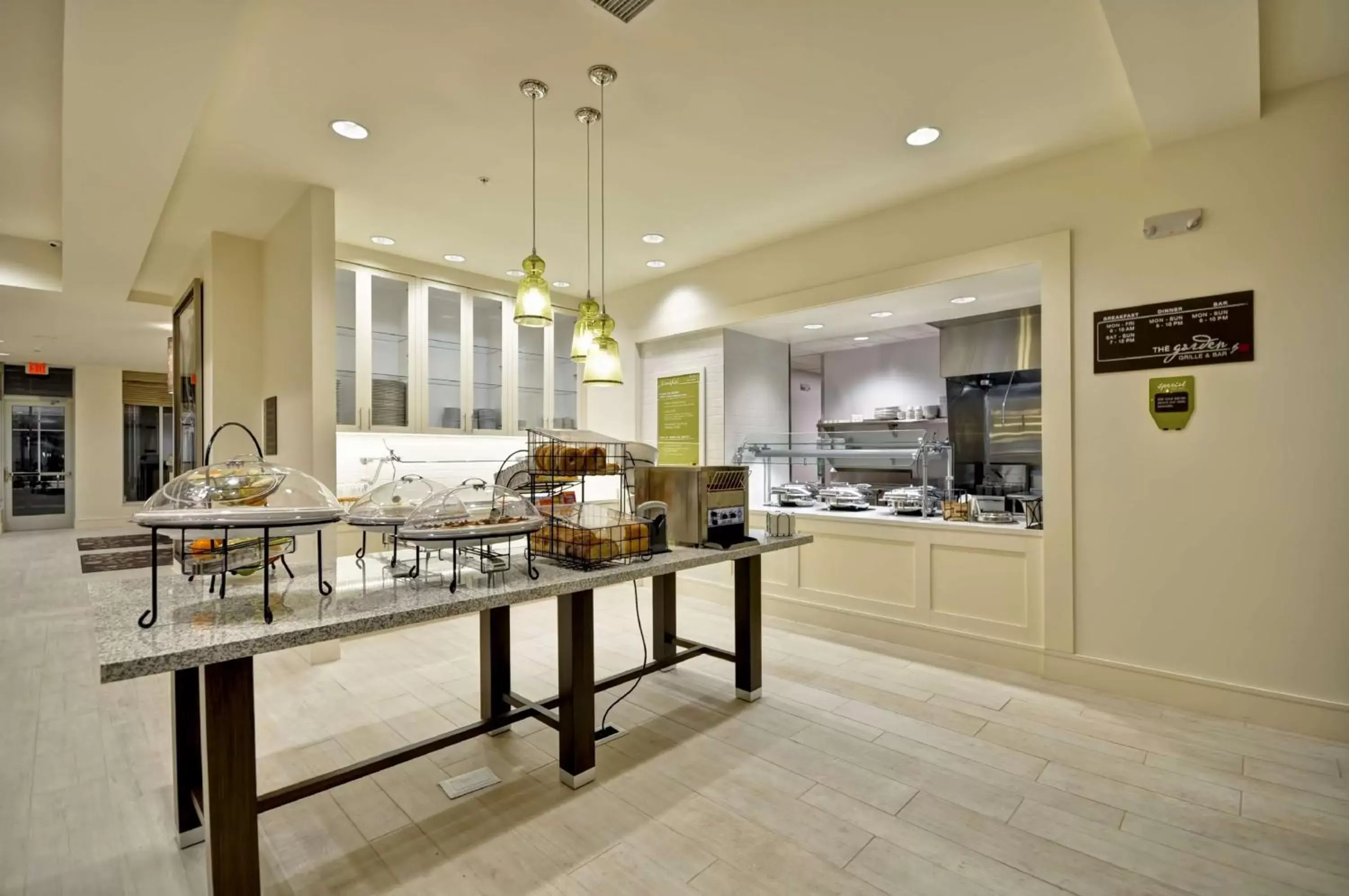 Dining area, Restaurant/Places to Eat in Hilton Garden Inn Detroit Troy