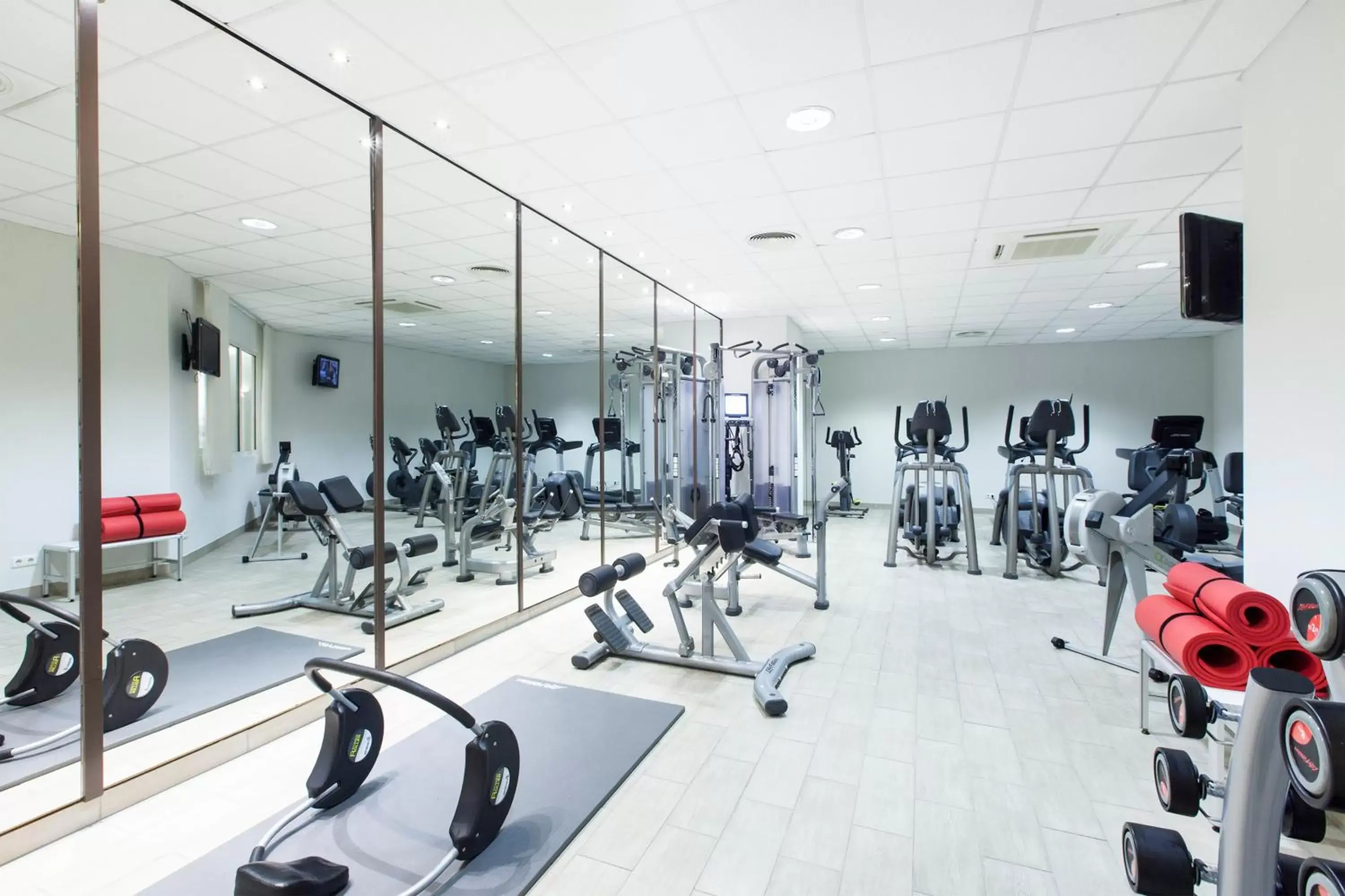 Fitness centre/facilities, Fitness Center/Facilities in Crowne Plaza Berlin City Centre Ku'damm, an IHG Hotel