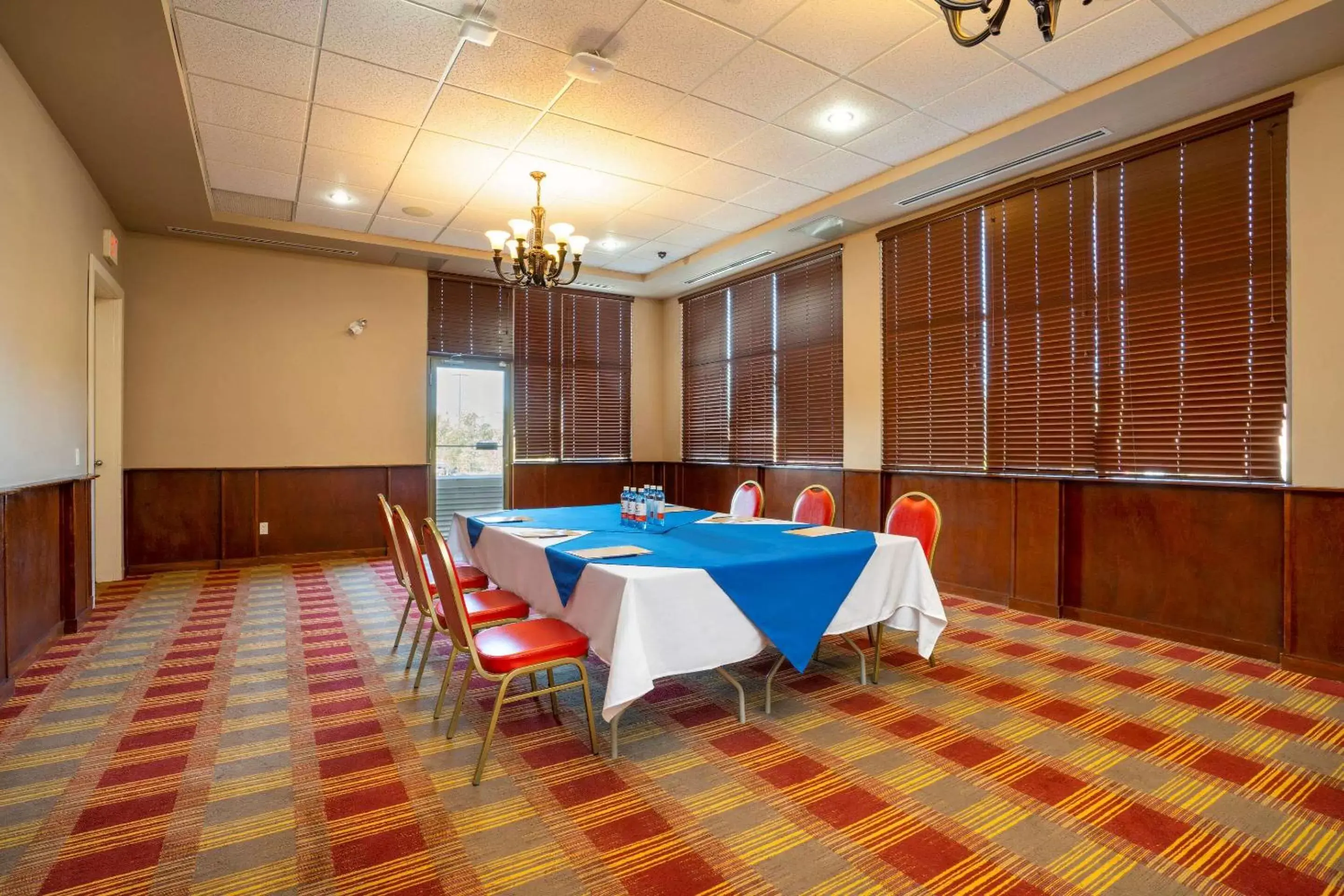Meeting/conference room in Comfort Inn & Suites Surrey