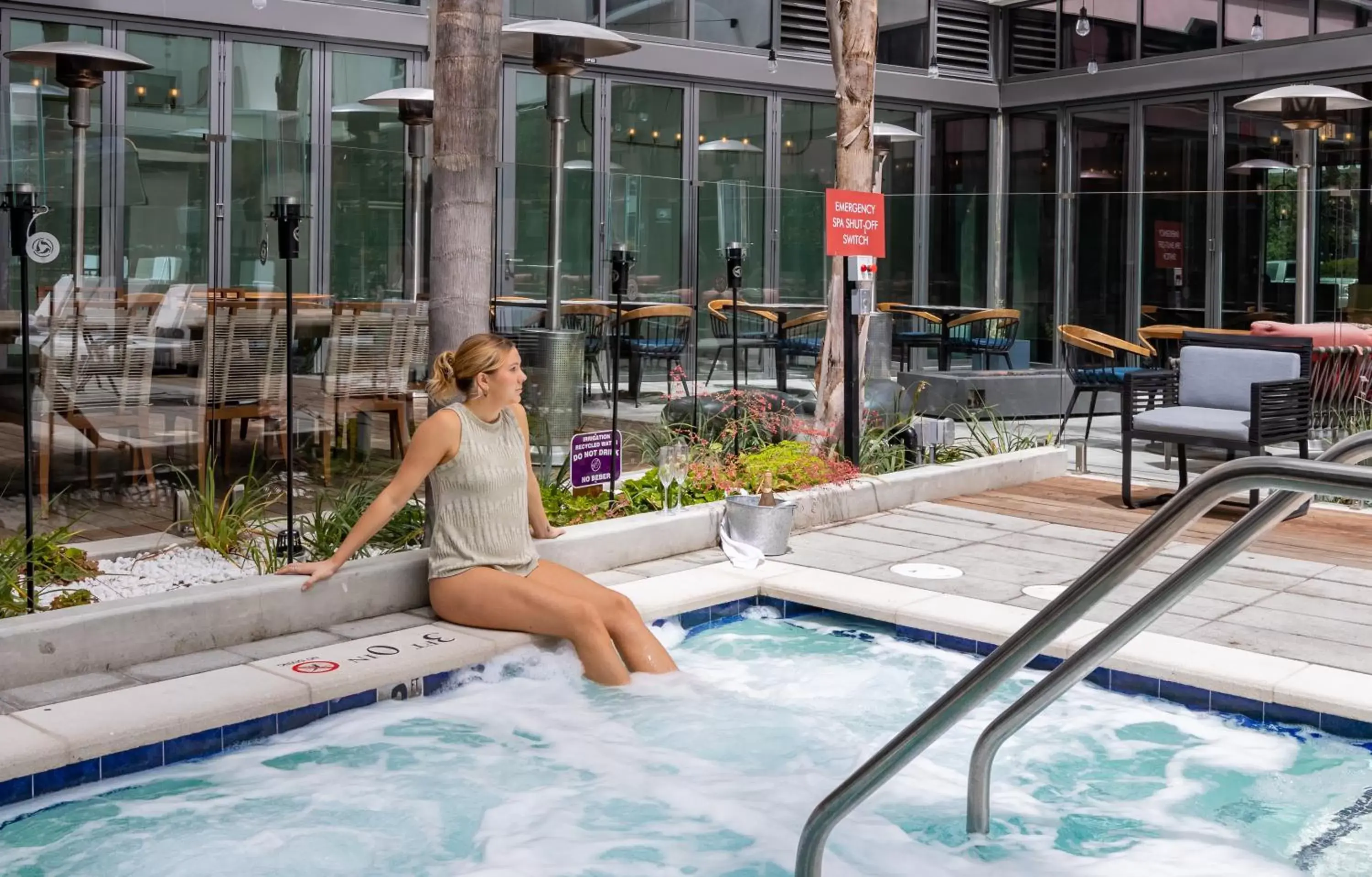 Swimming Pool in Shashi Hotel Mountain View, an Urban Resort