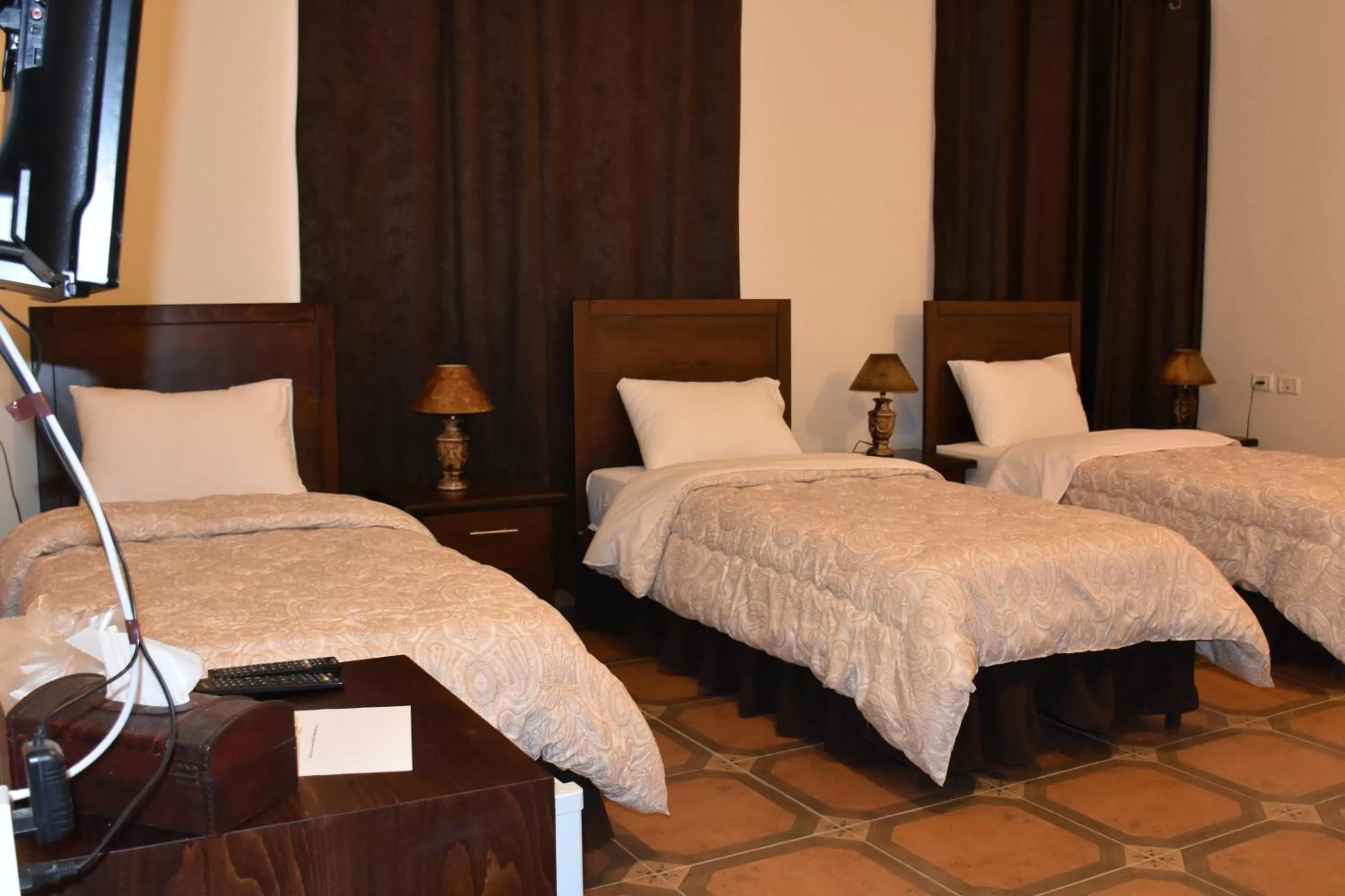 City view, Bed in Orient Hotel