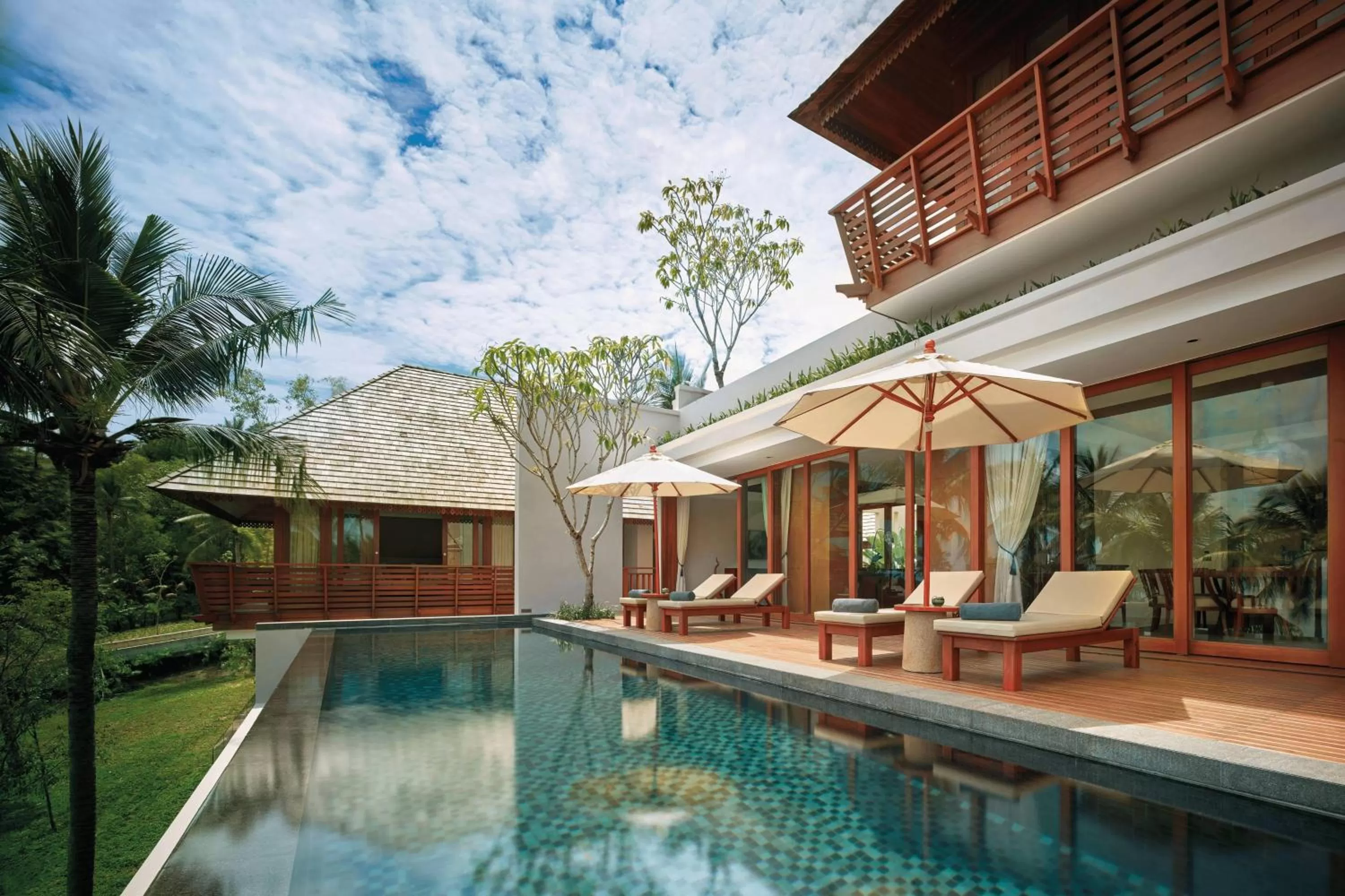 Swimming pool in The Ritz-Carlton, Koh Samui