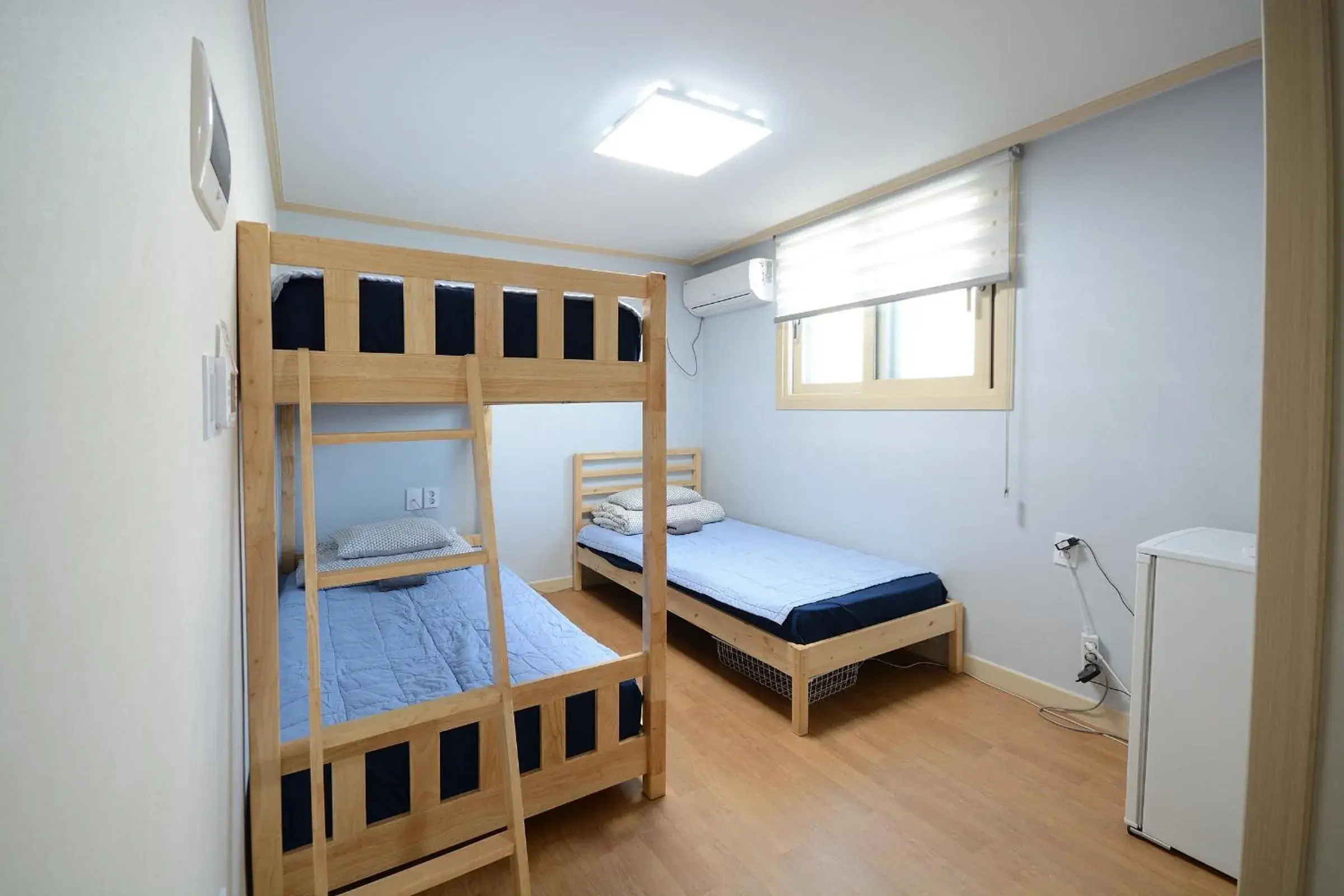 Bed, Bunk Bed in Sunnyhill Hostel Hongdae