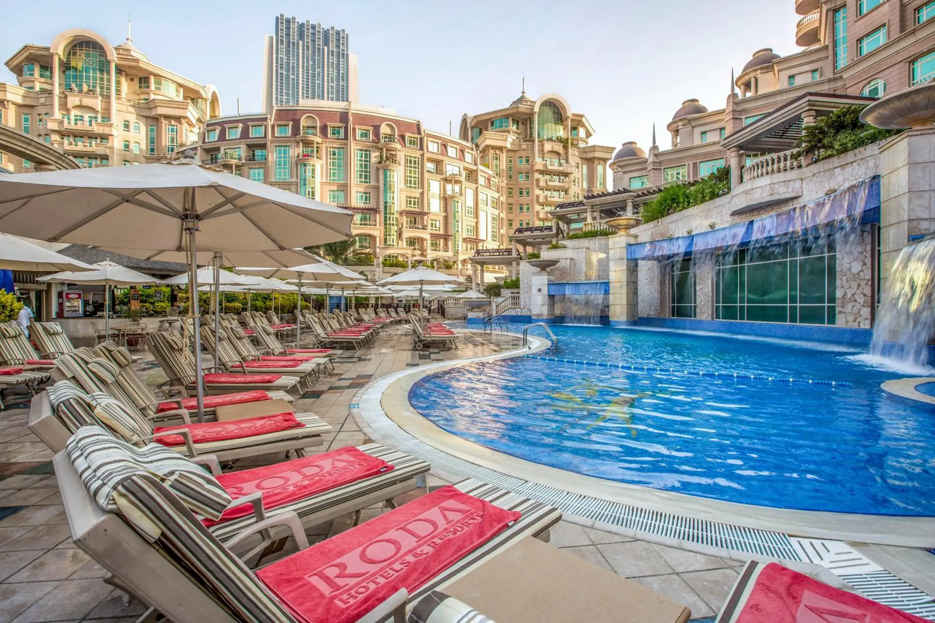 Swimming Pool in Roda Al Murooj Residences