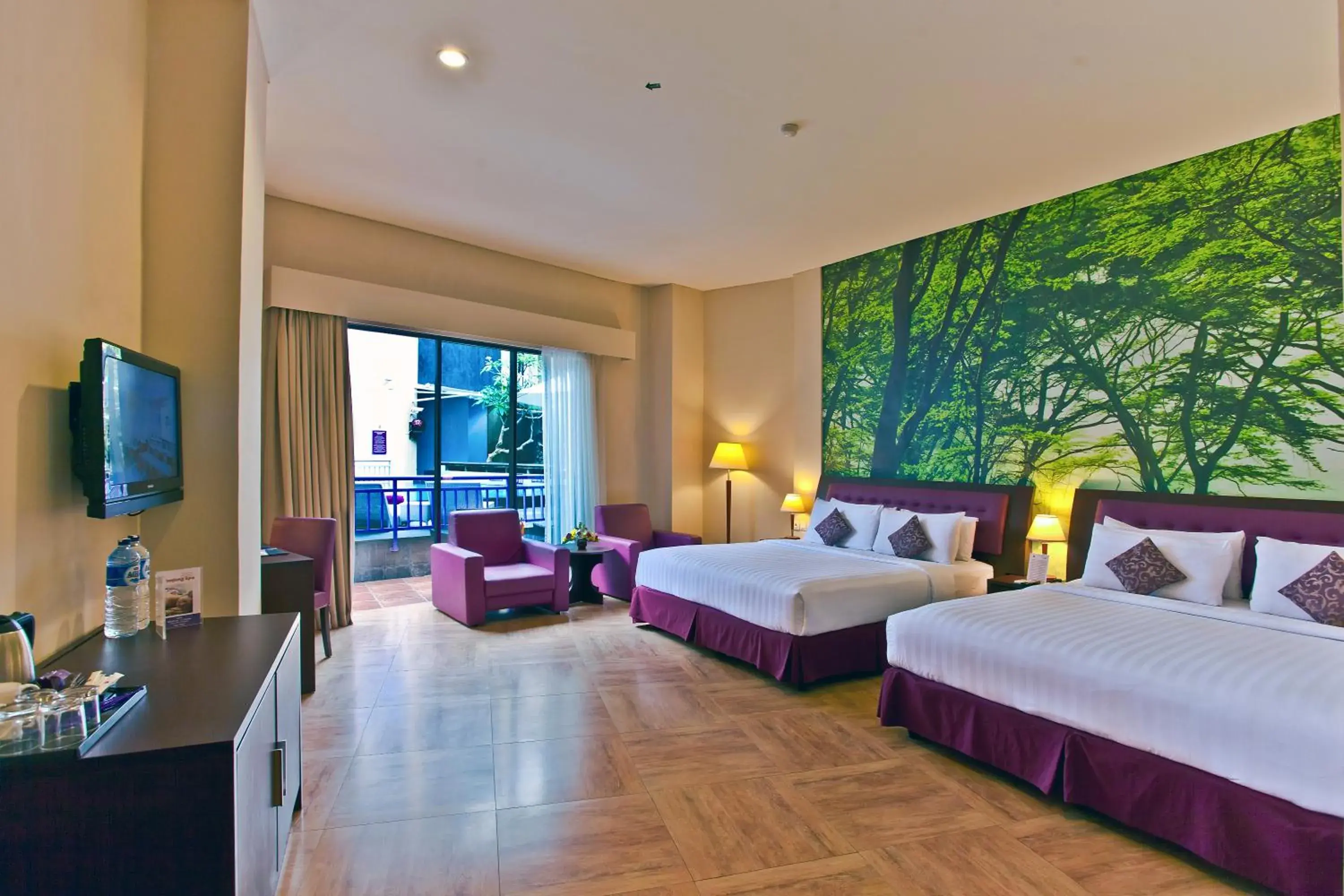 Bed in Kuta Central Park Hotel