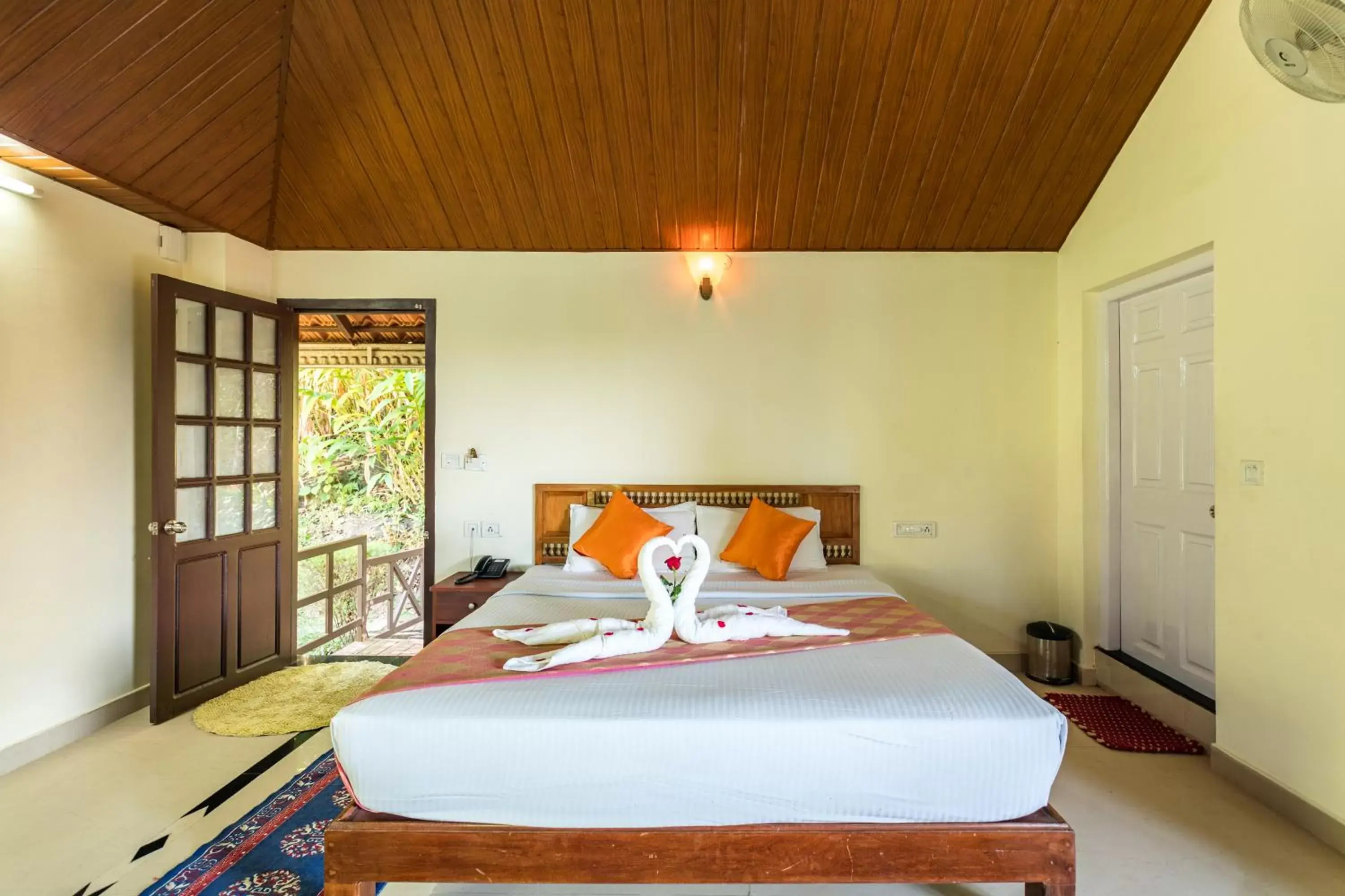 Photo of the whole room, Bed in Violet Woods Photo of the whole room, Bed in Violet Woods