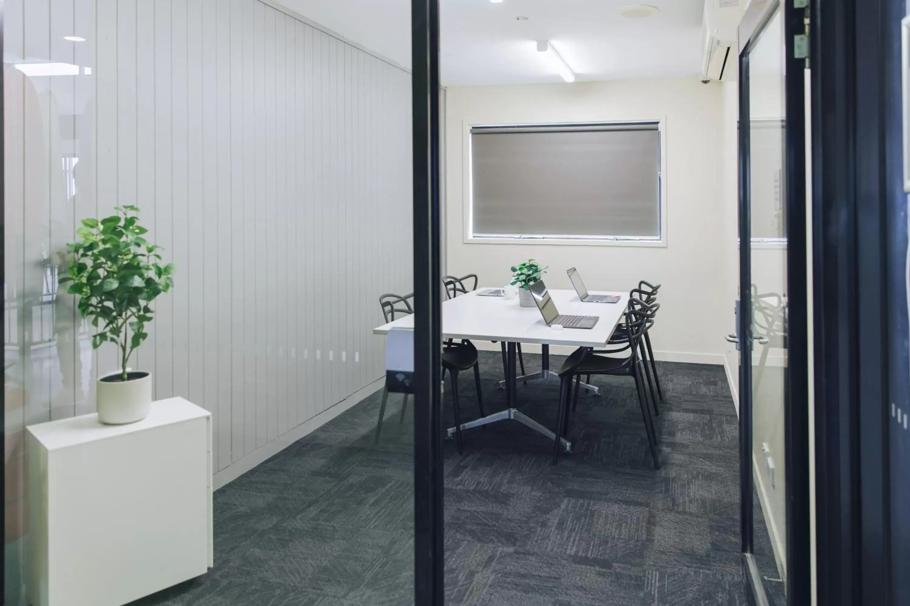 Business facilities in Brisbane City YHA