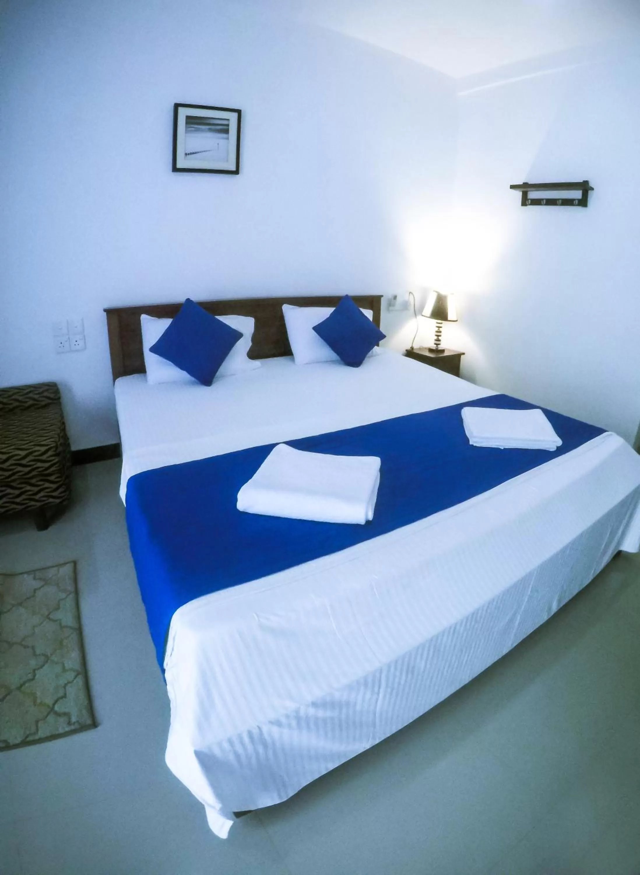 Deluxe Triple Room in Mirissa Blue Whale Holiday Hotel