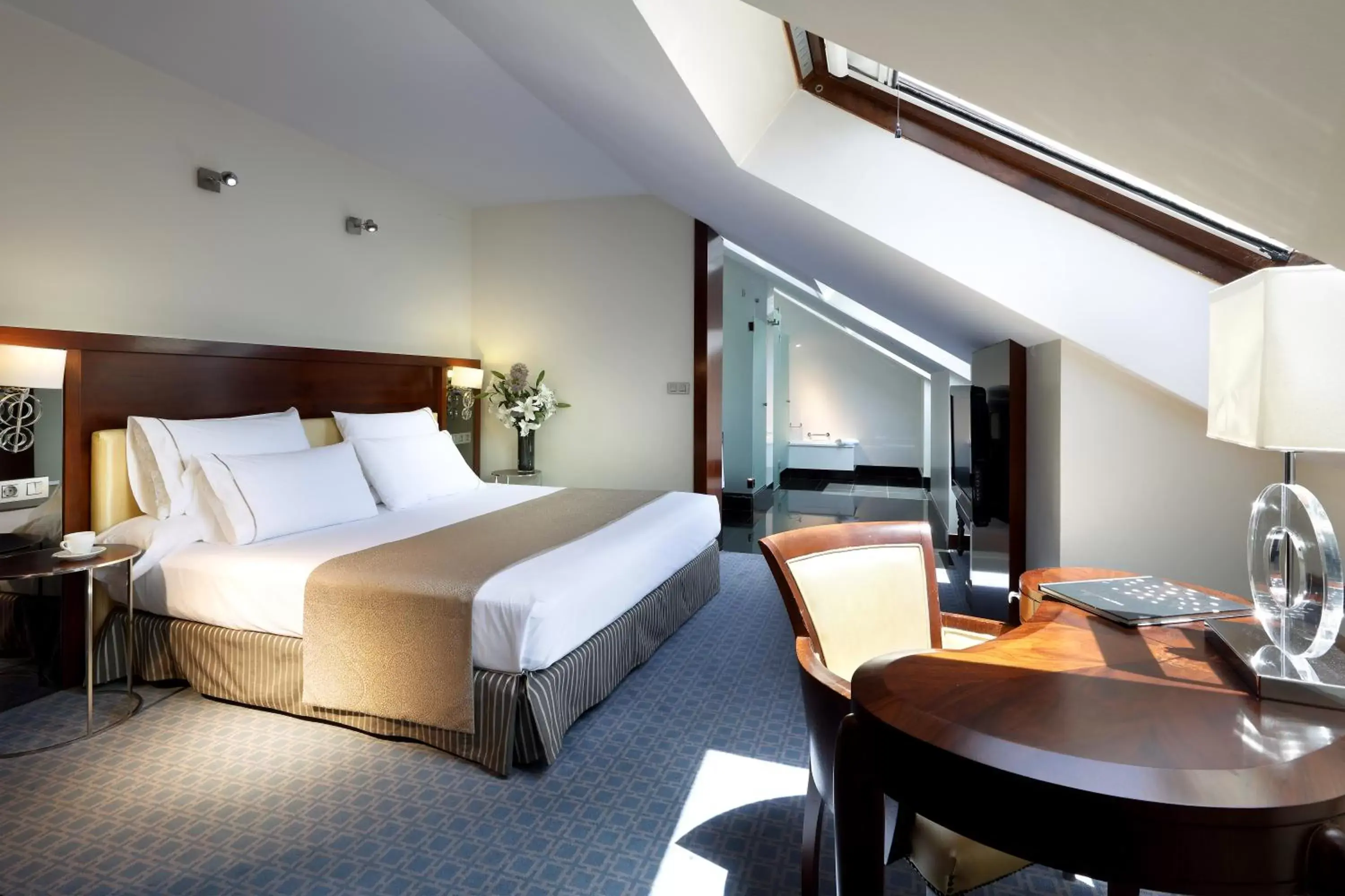 Bed, Room Photo in Eurostars Gran Via