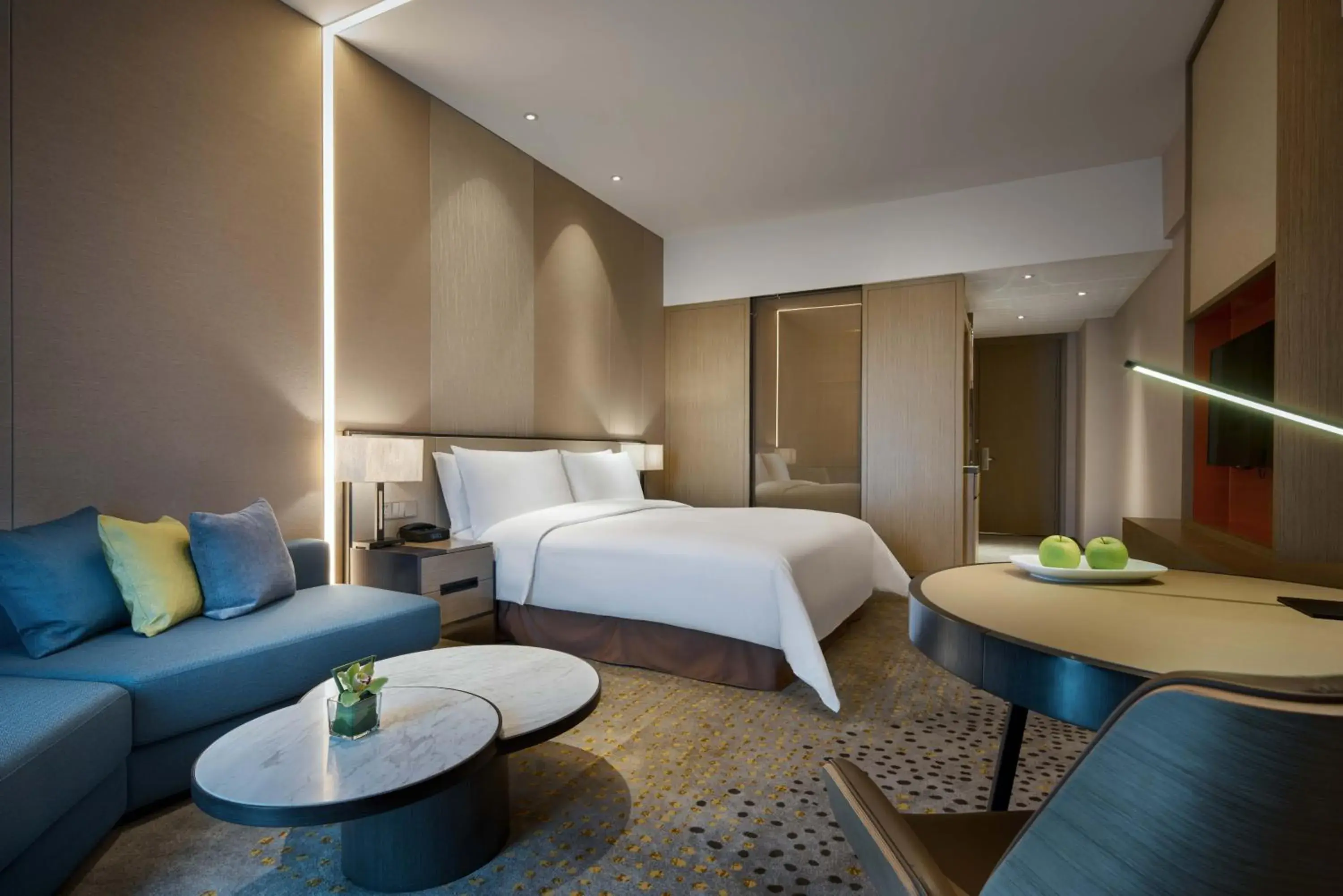 Bed in The QUBE Hotel Shanghai Hongqiao