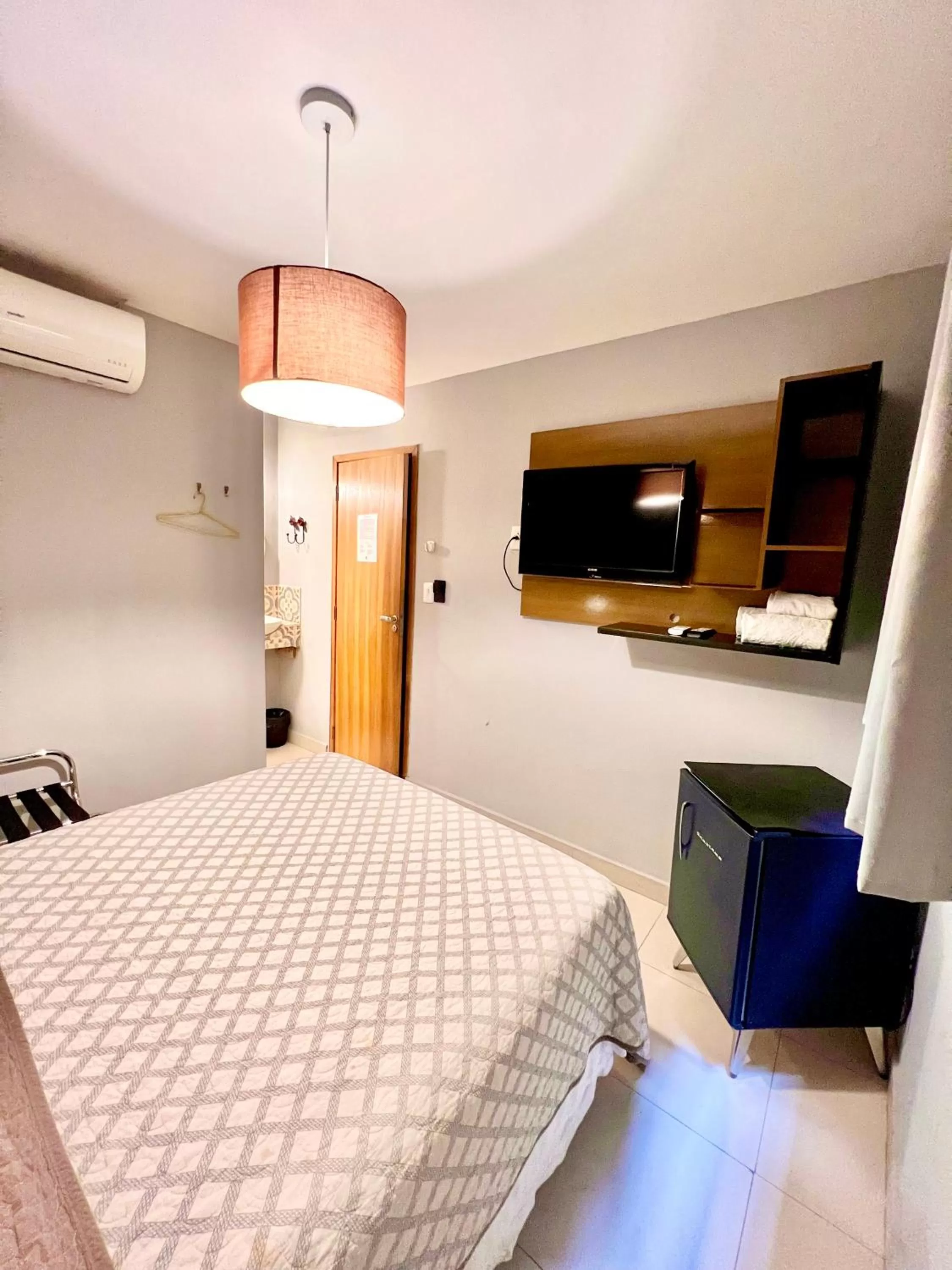 Small Double Room in HMG Rio Suítes