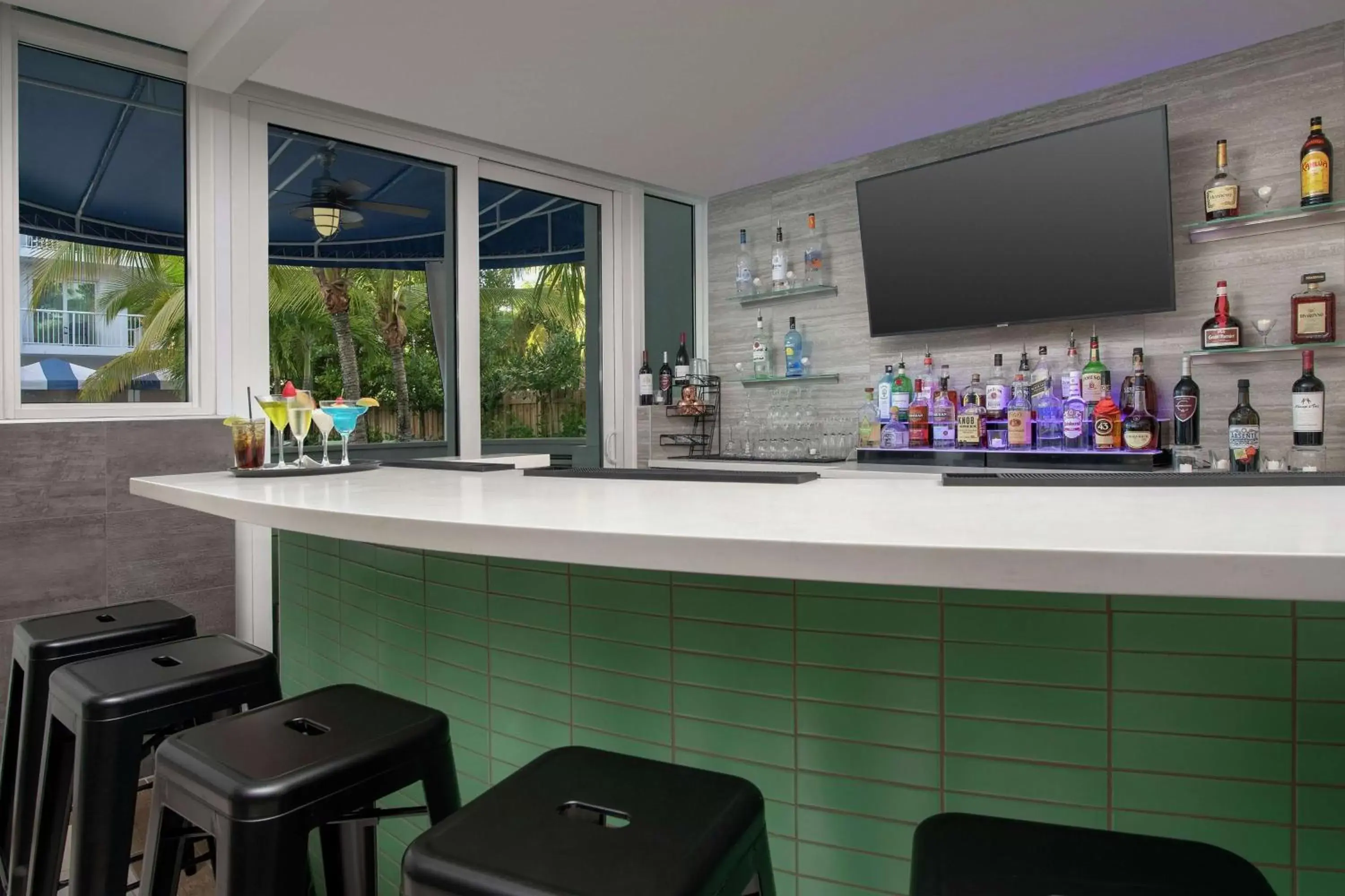 Lounge or bar in Hilton Garden Inn Miami Brickell South