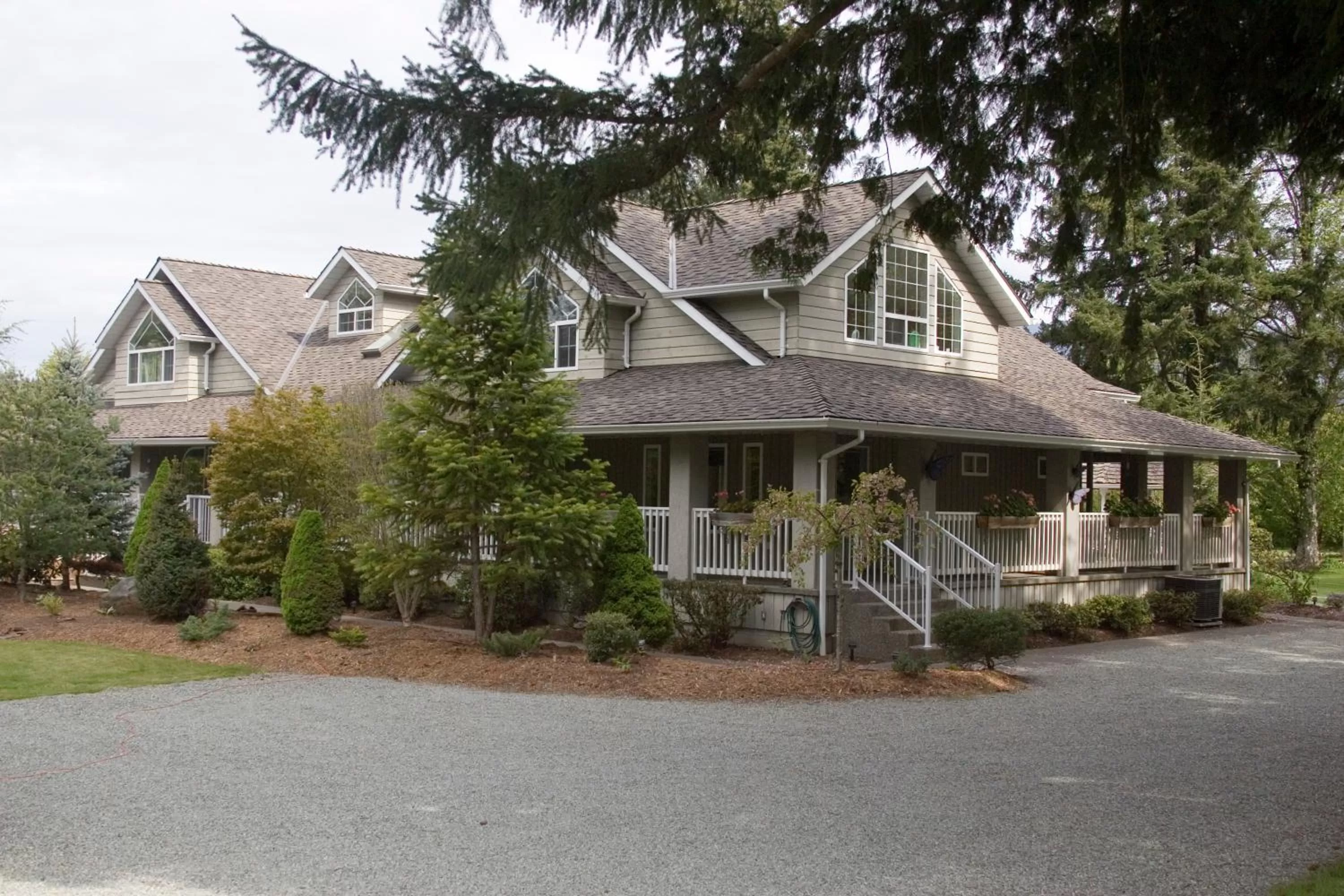 Facade/entrance, Property Building in Hummingbird Guesthouse