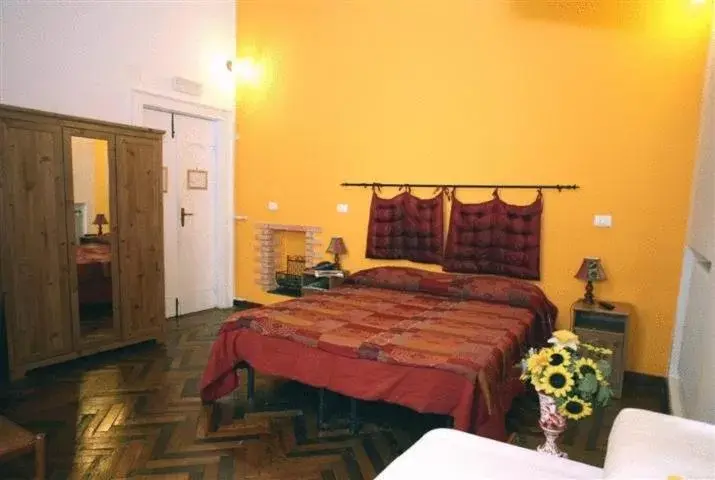 Photo of the whole room, Bed in Family Hotel Balbi