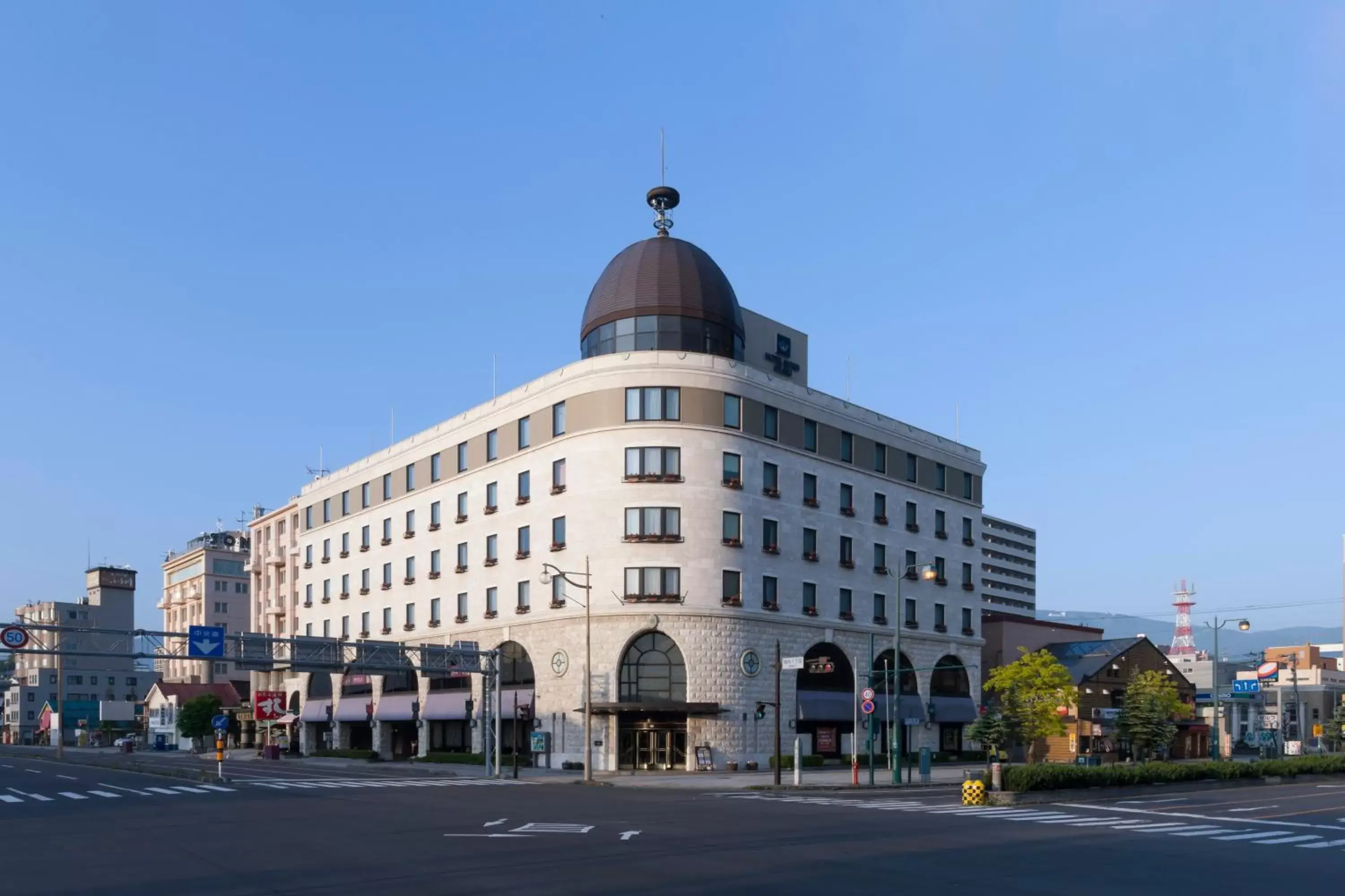 Facade/entrance, Property Building in Hotel Nord Otaru