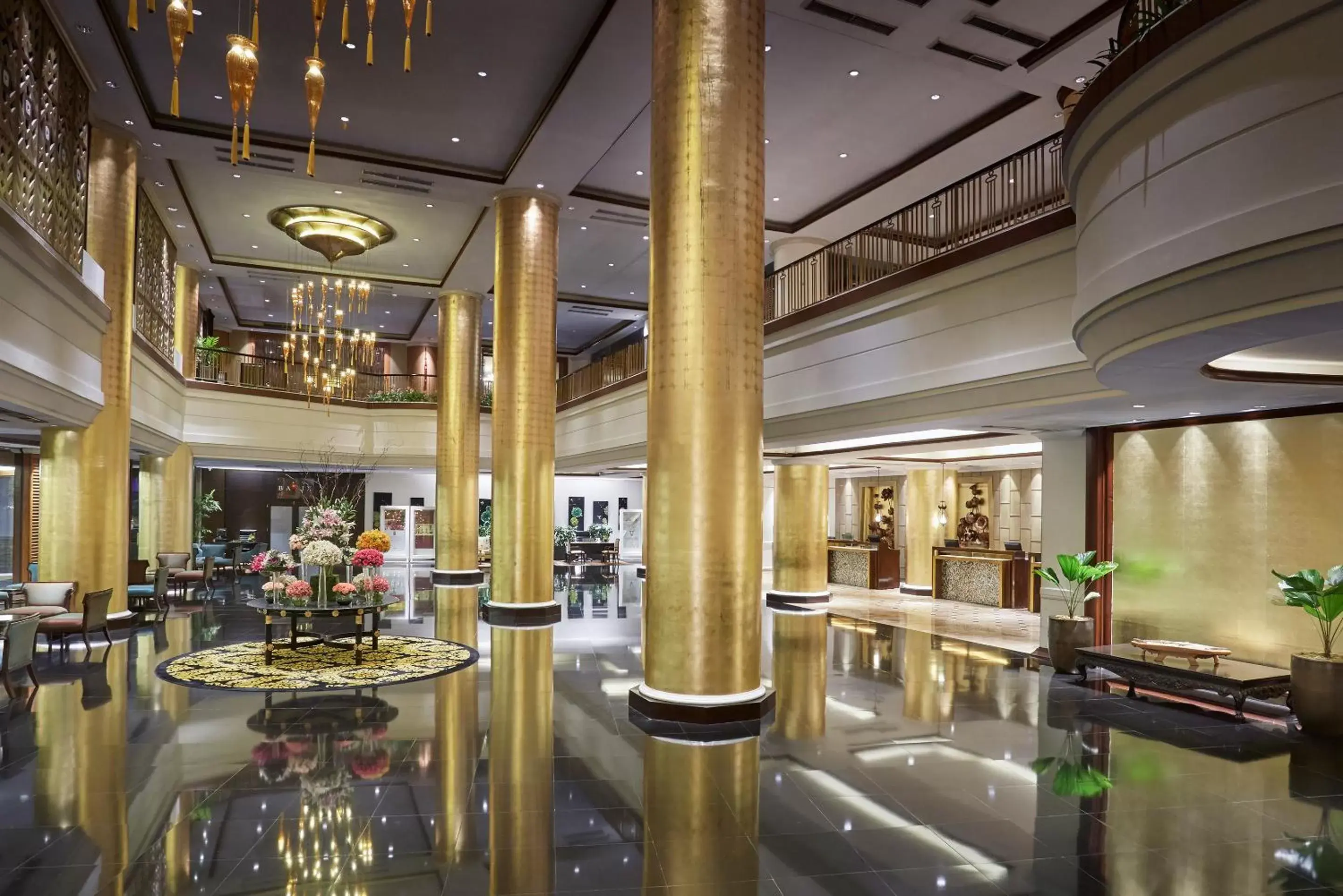 Lobby or reception in Dusit Thani Manila