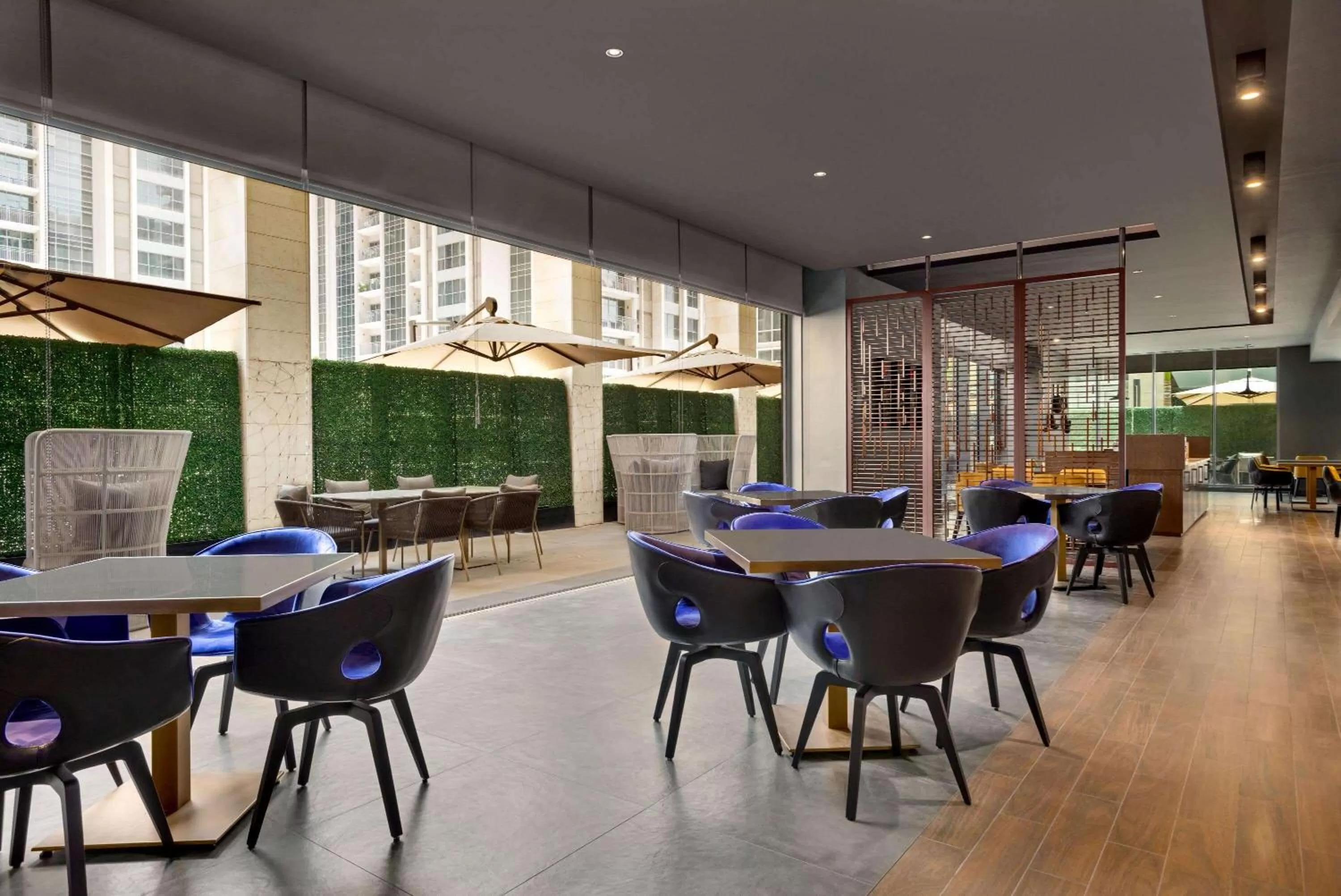 Restaurant/Places to Eat in Wyndham Dubai Deira