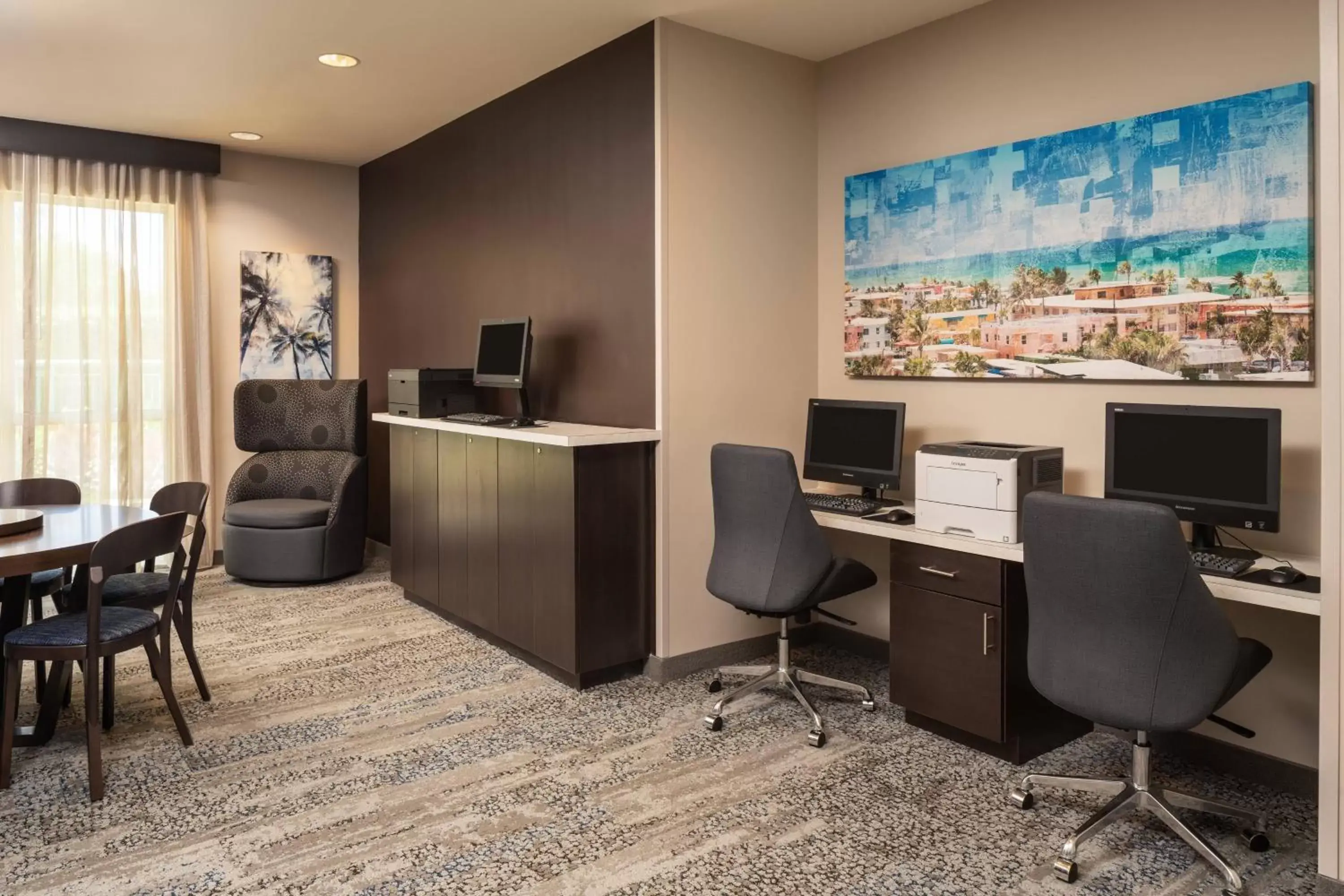 Business facilities, TV/Entertainment Center in Courtyard by Marriott Fort Lauderdale Airport & Cruise Port