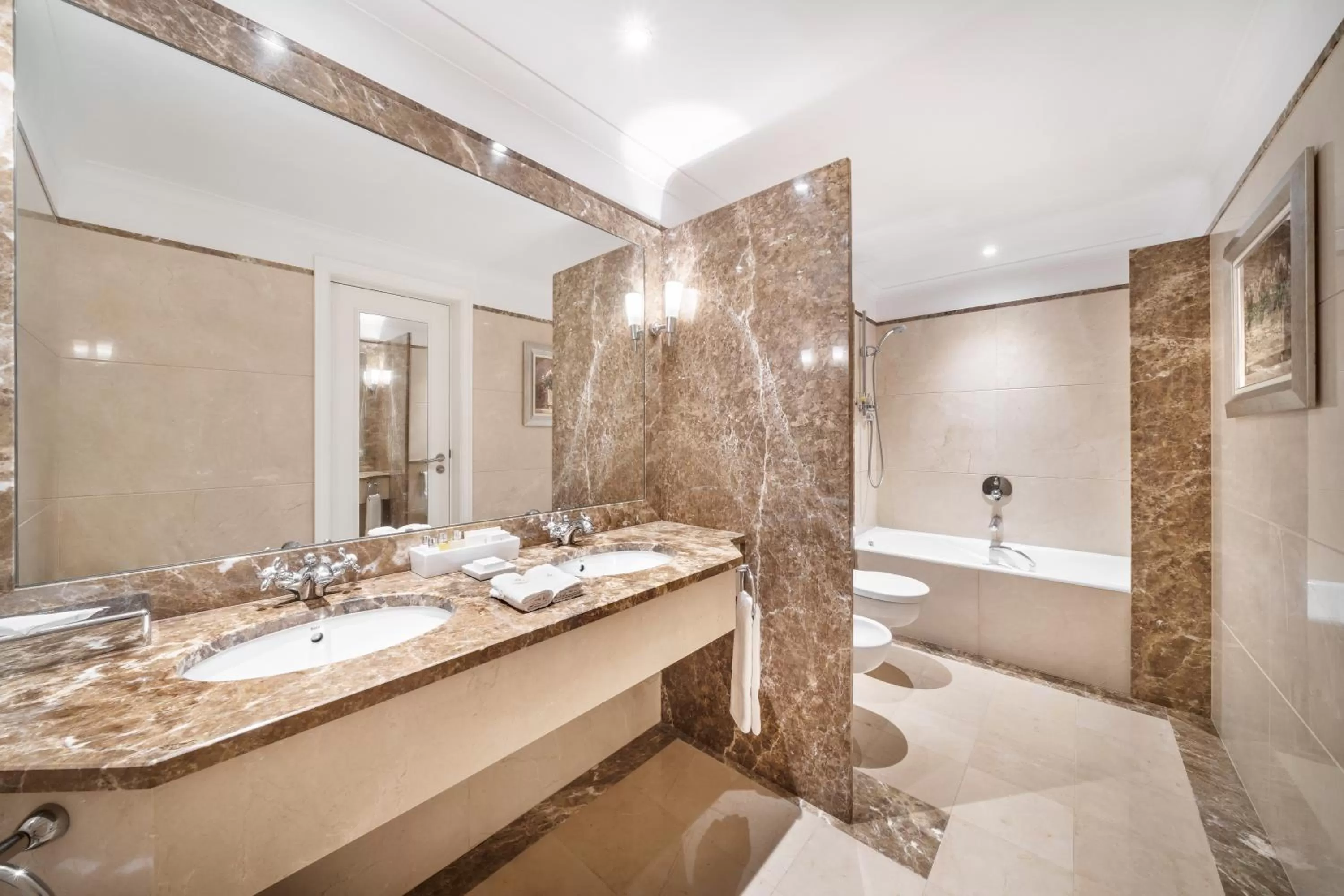 Junior Suite in Palácio Estoril Hotel, Golf & Wellness